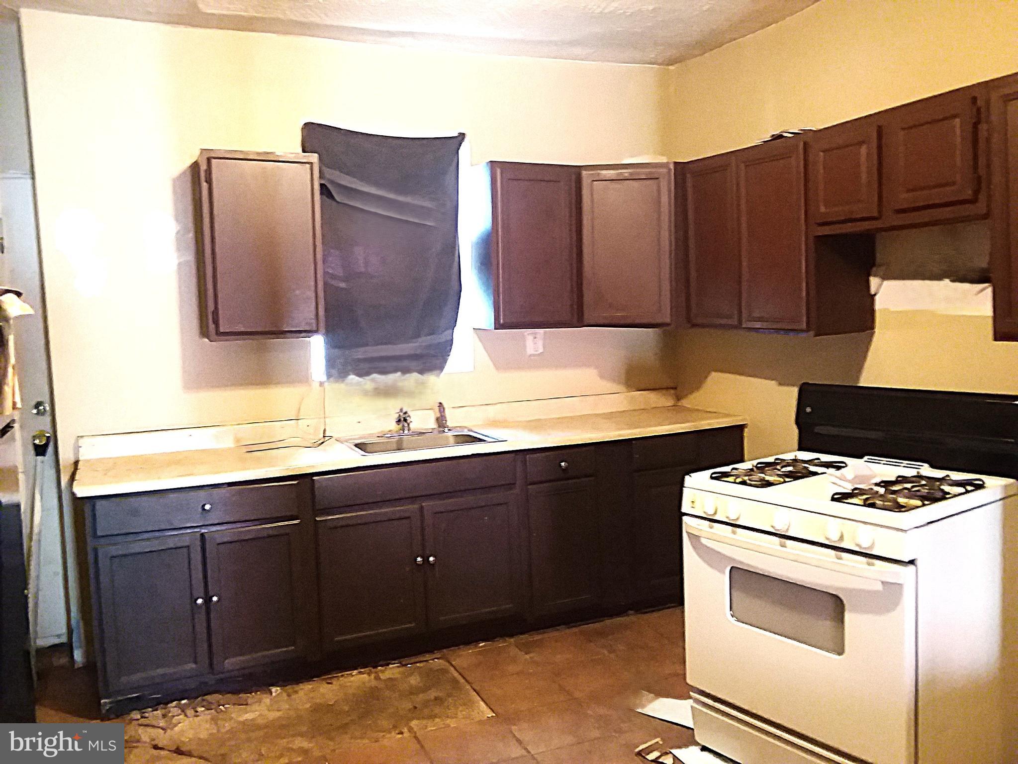 SANDTOWN-WINCHESTER - Residential