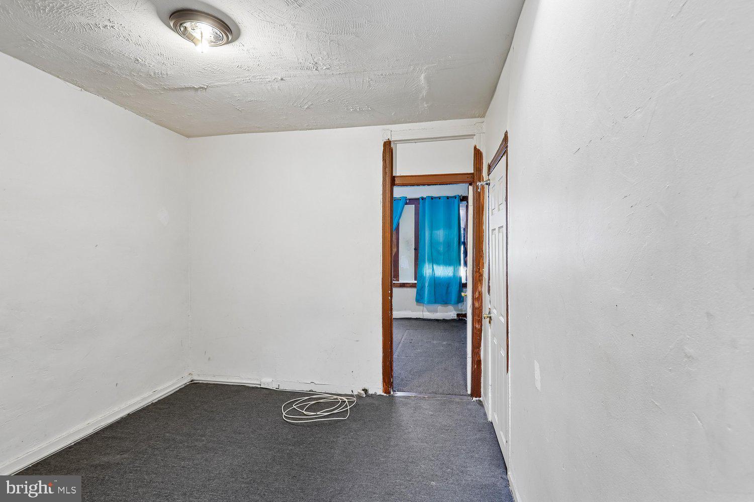 SANDTOWN-WINCHESTER - Residential