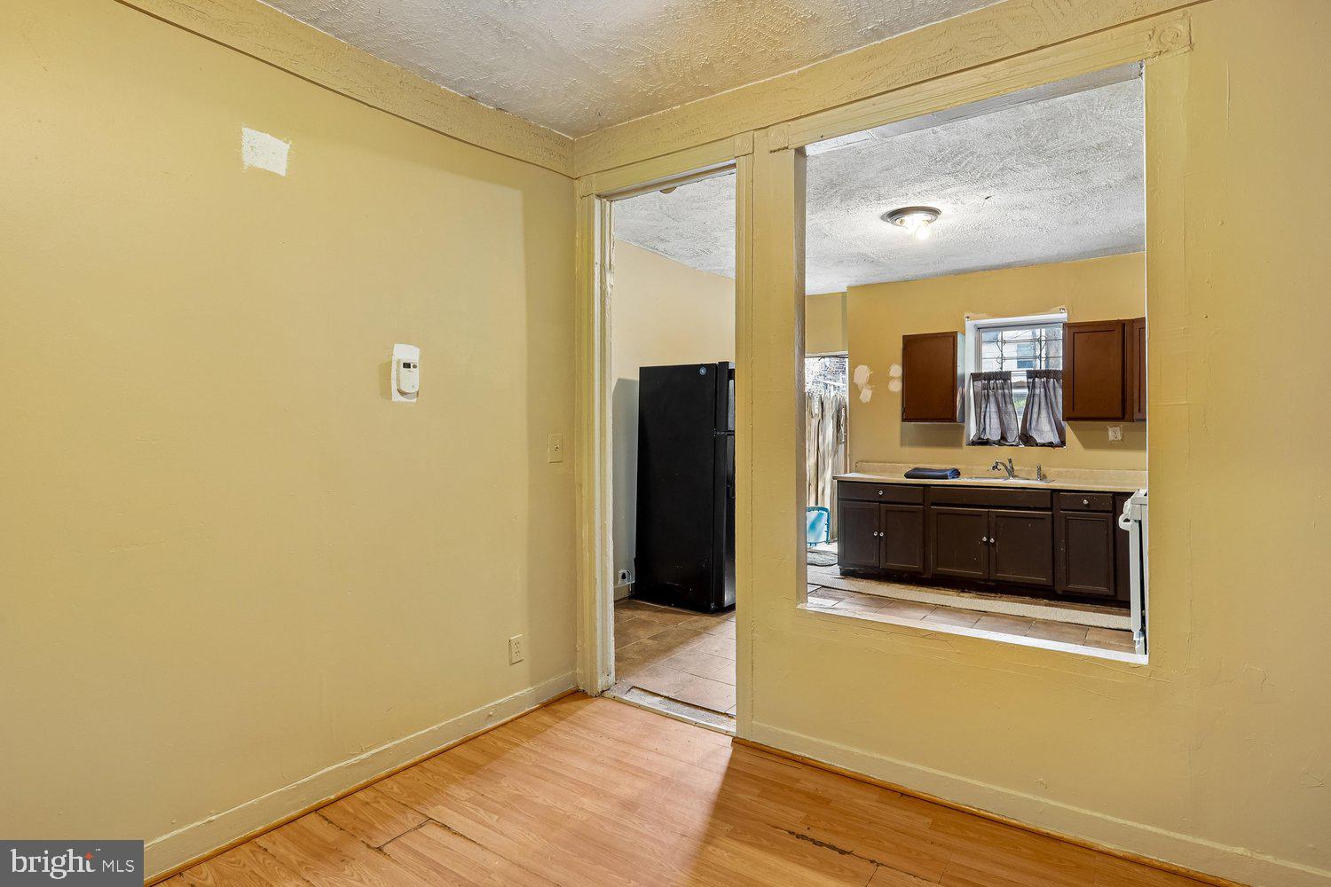 SANDTOWN-WINCHESTER - Residential