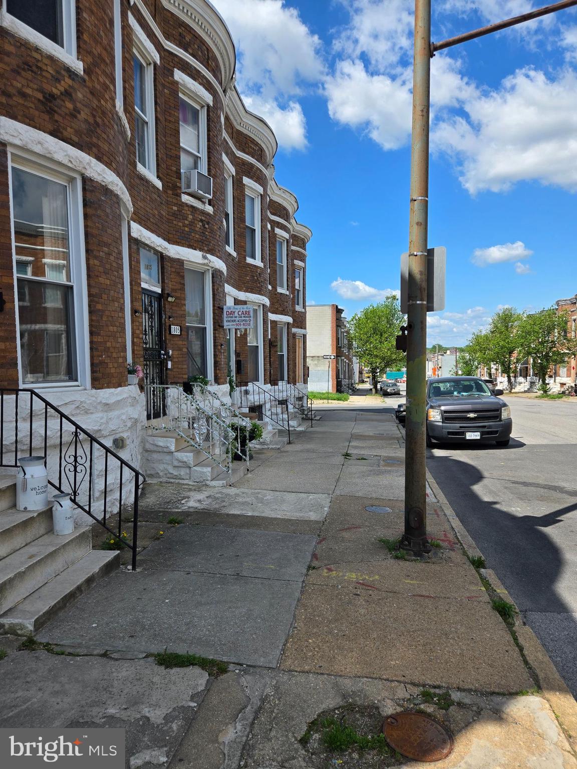 SANDTOWN-WINCHESTER - Residential