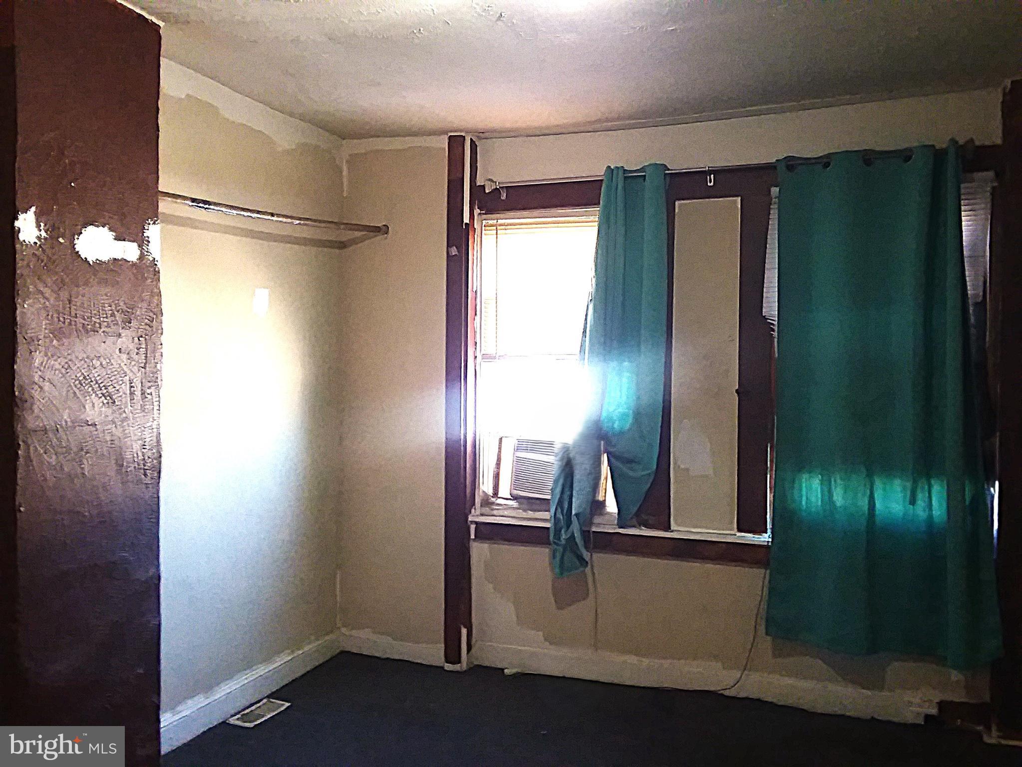 SANDTOWN-WINCHESTER - Residential