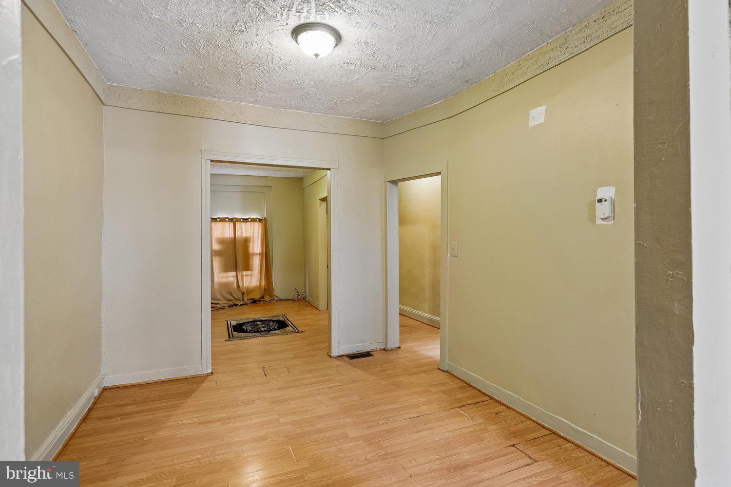 SANDTOWN-WINCHESTER - Residential