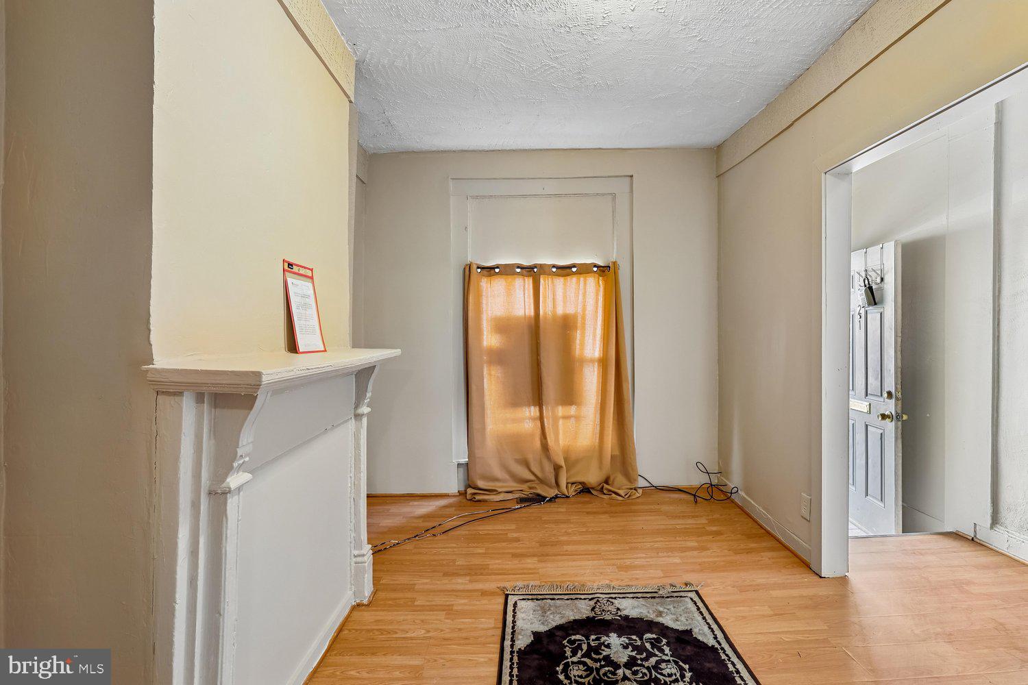 SANDTOWN-WINCHESTER - Residential