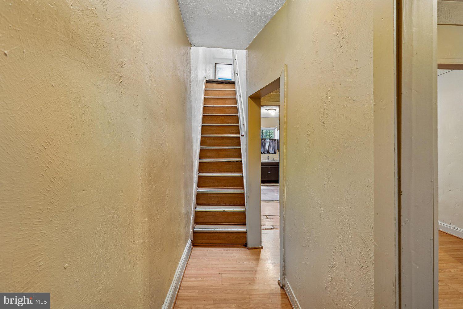 SANDTOWN-WINCHESTER - Residential