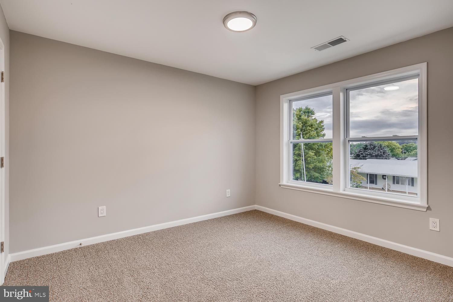 VICTORY VILLA - Residential