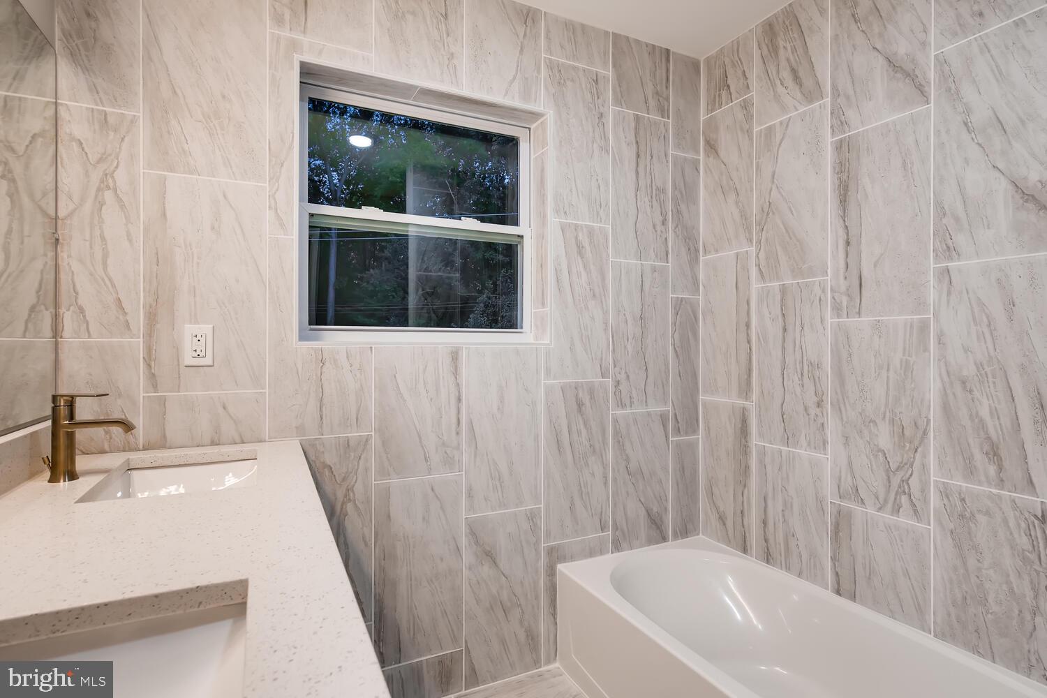 VICTORY VILLA - Residential