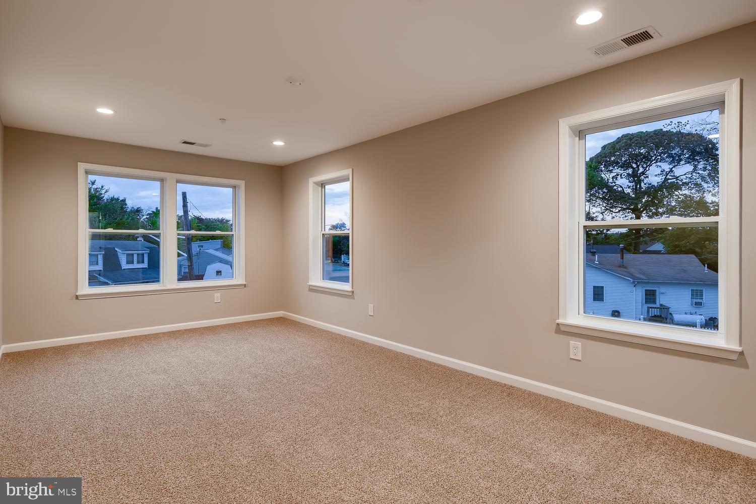 VICTORY VILLA - Residential