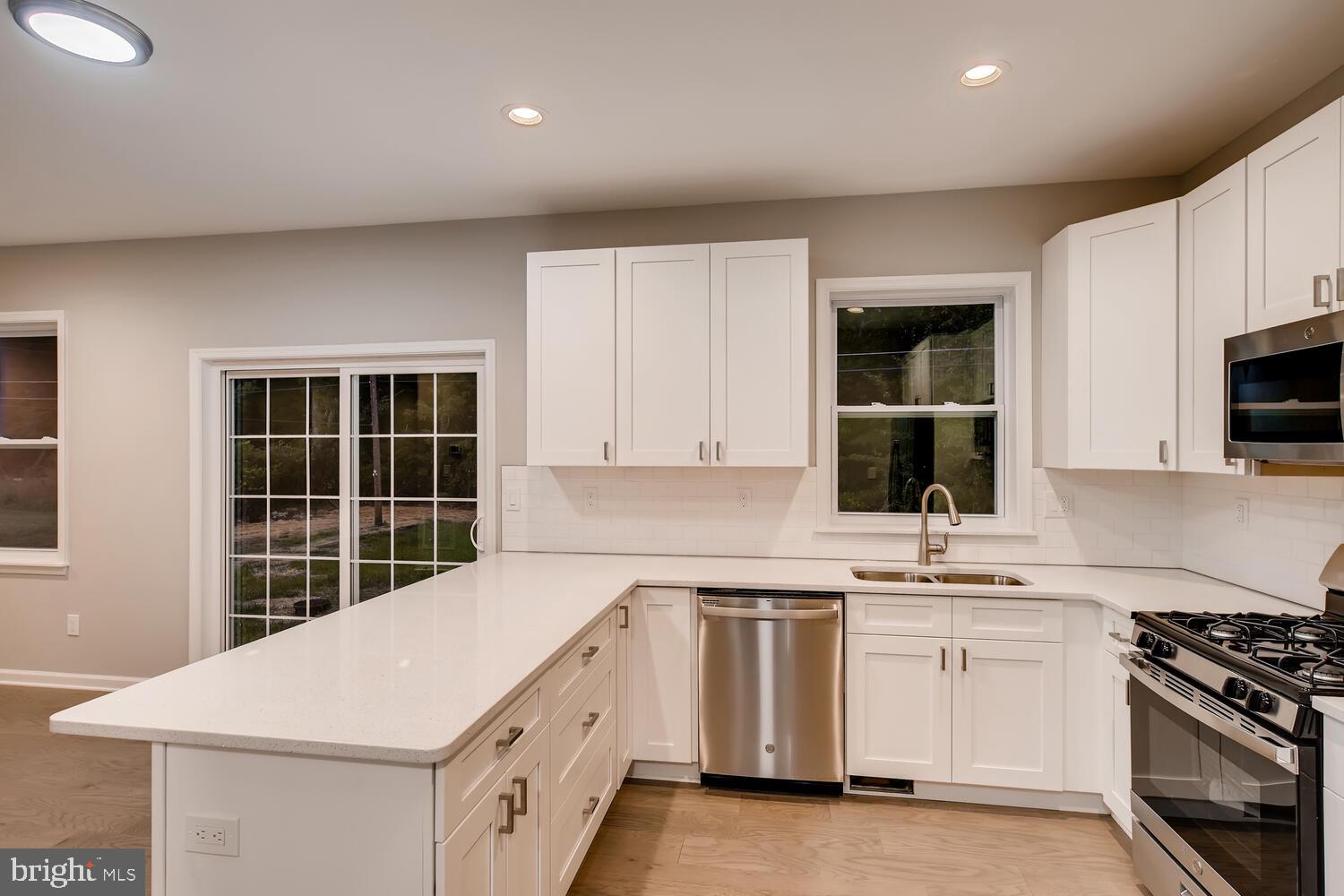 VICTORY VILLA - Residential