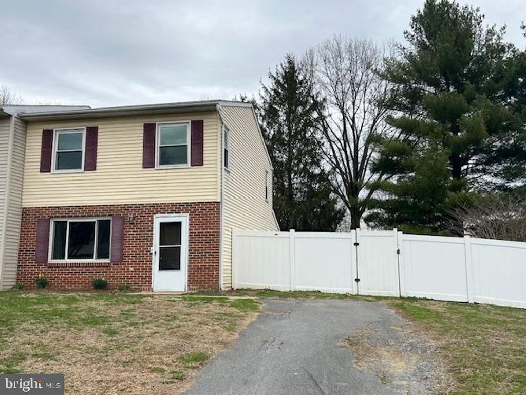 Photo of 1105 Williamsburg Road, LANCASTER, PA 17603 (MLS # PALA2084702)
