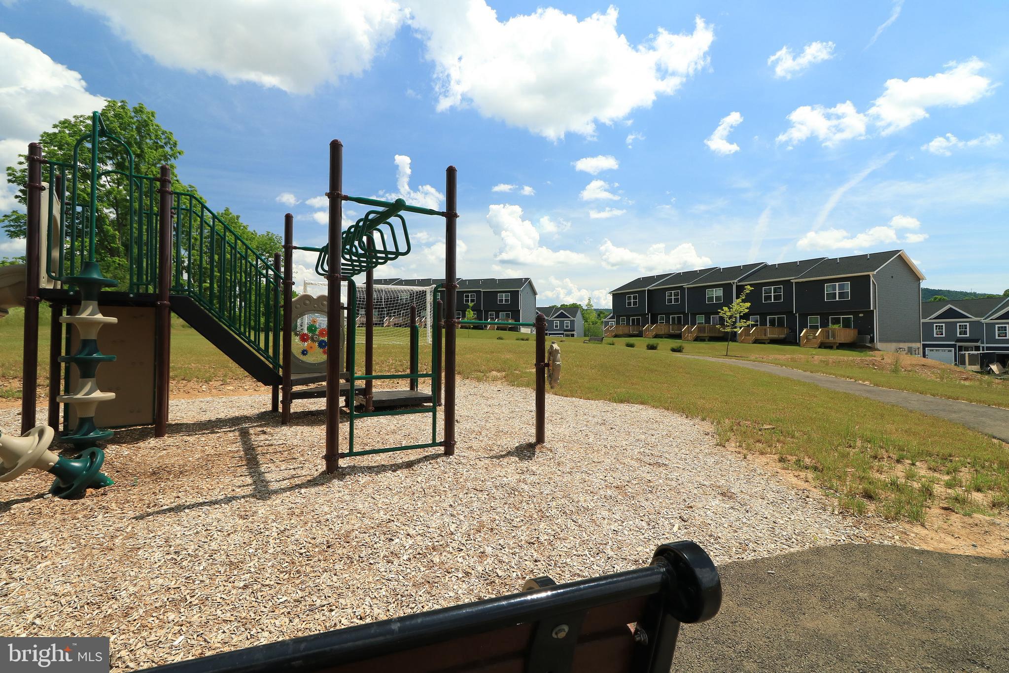 STEEPLECHASE - Residential