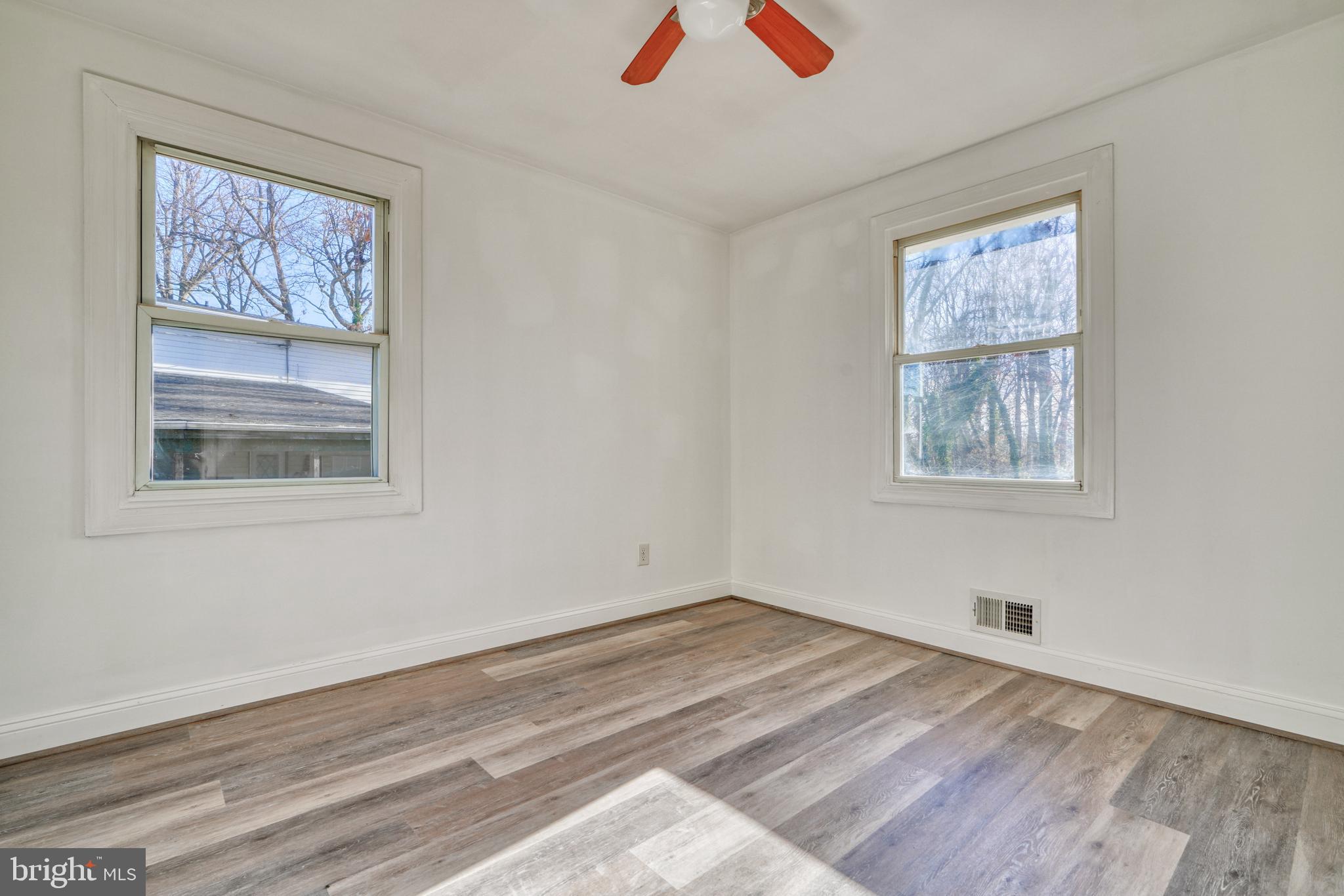 SILVER MANOR - Residential