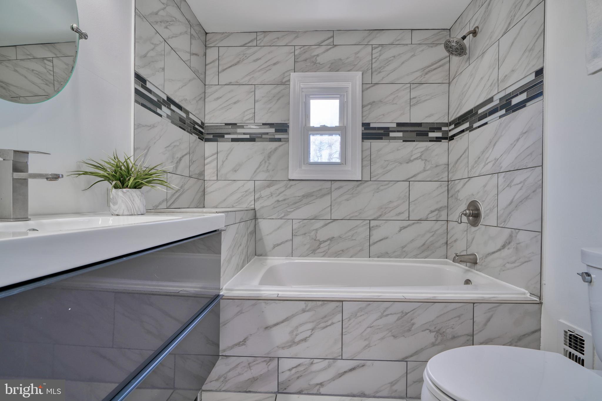 SILVER MANOR - Residential