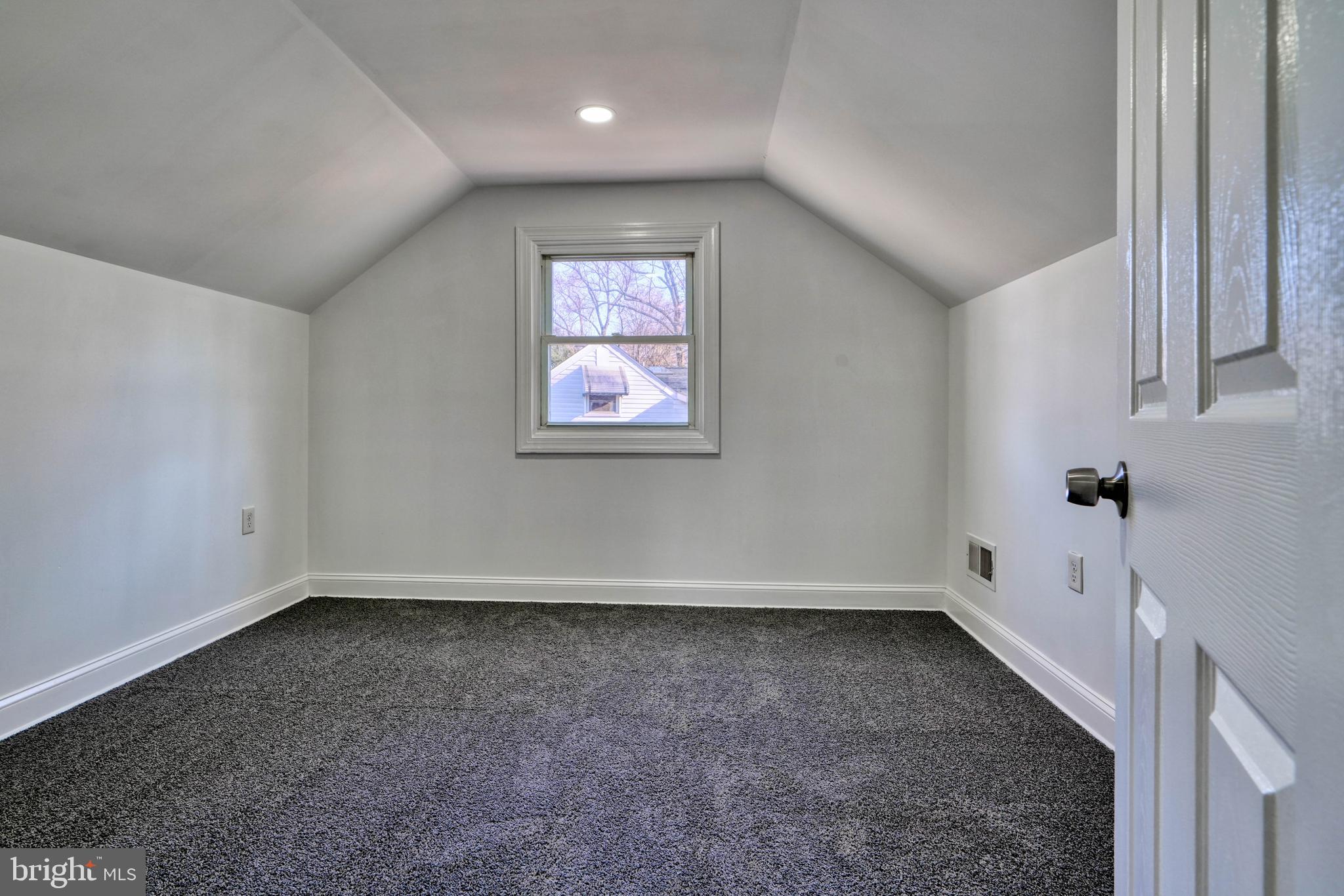 SILVER MANOR - Residential