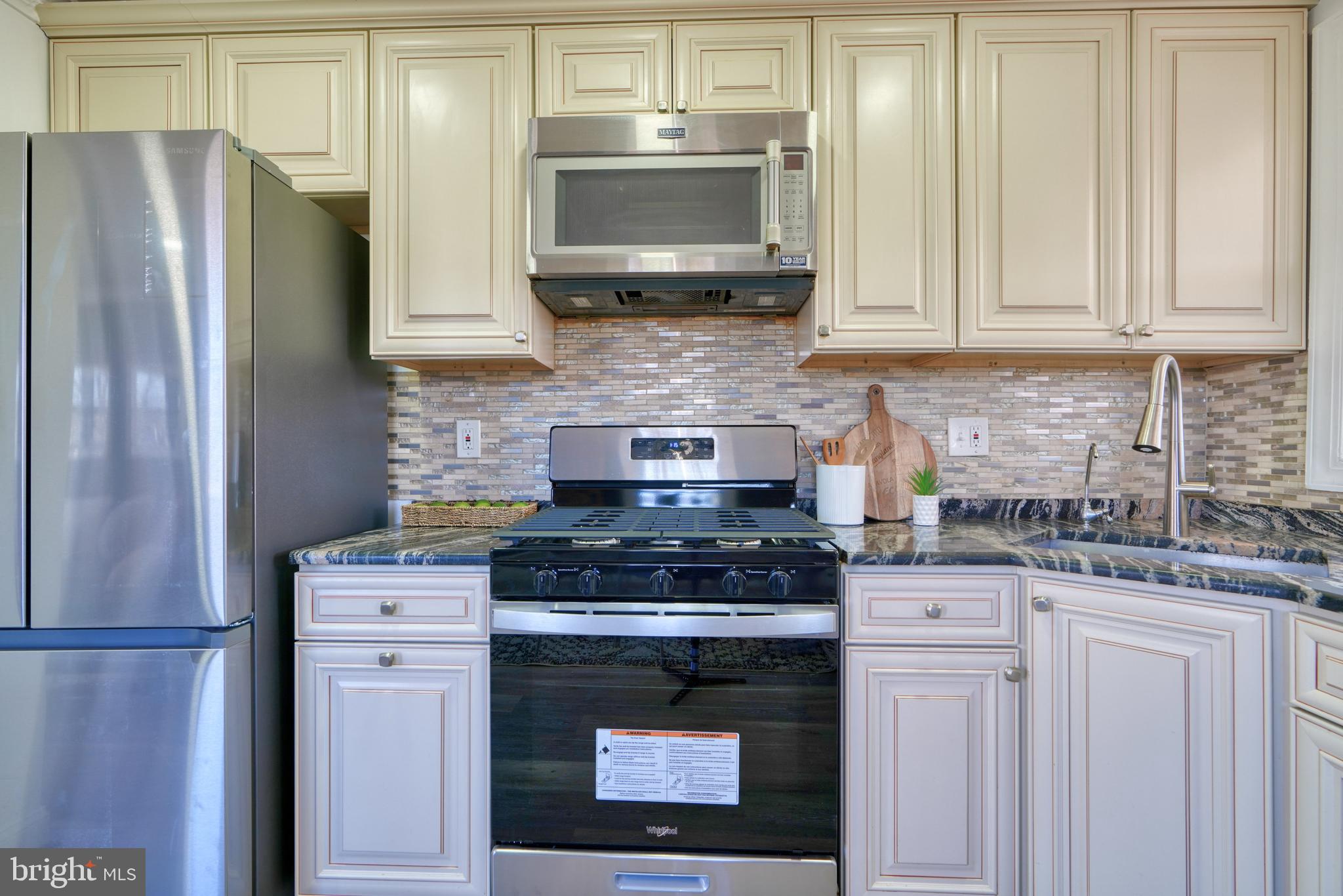 SILVER MANOR - Residential