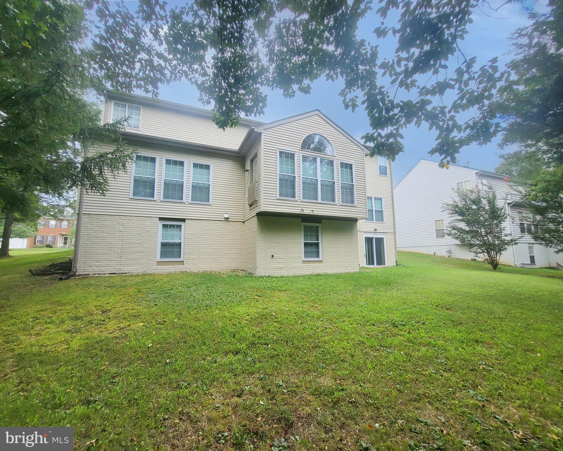 12148 RAIN SLICKER PLACE