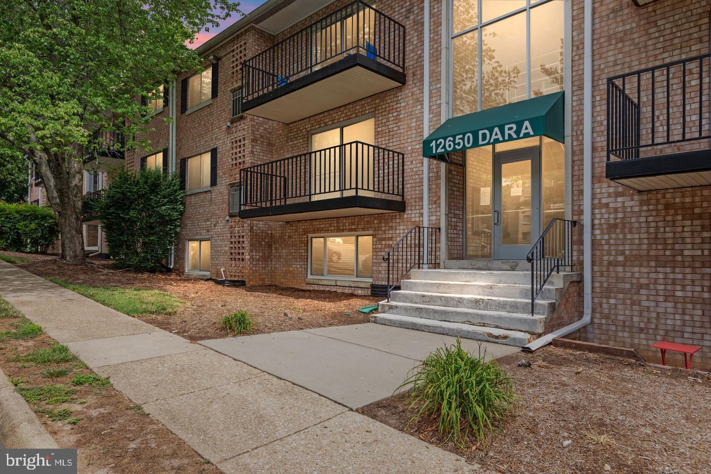 OCCOQUAN RIDGE CONDO - Residential