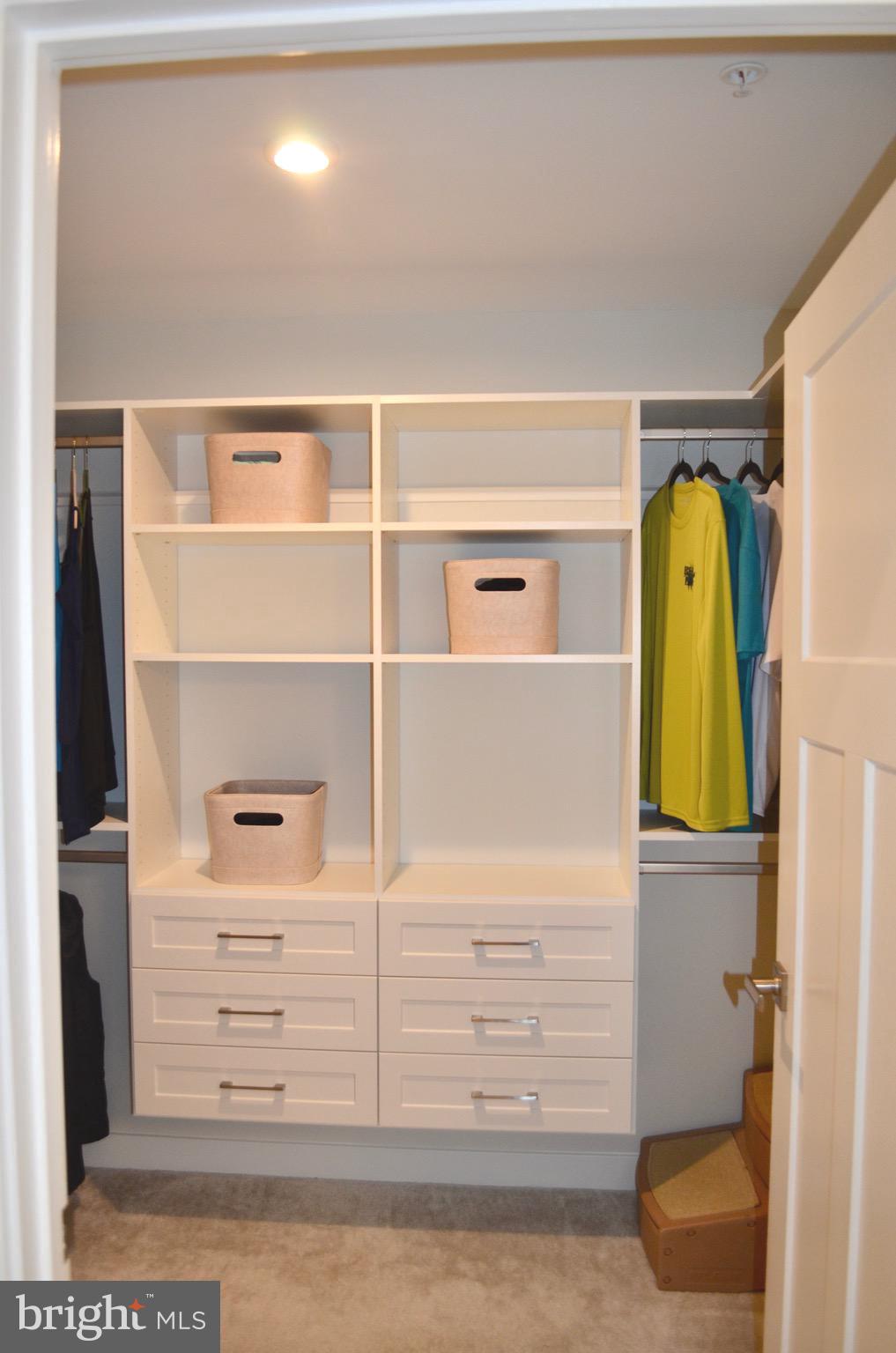 RIVER RUN - Residential