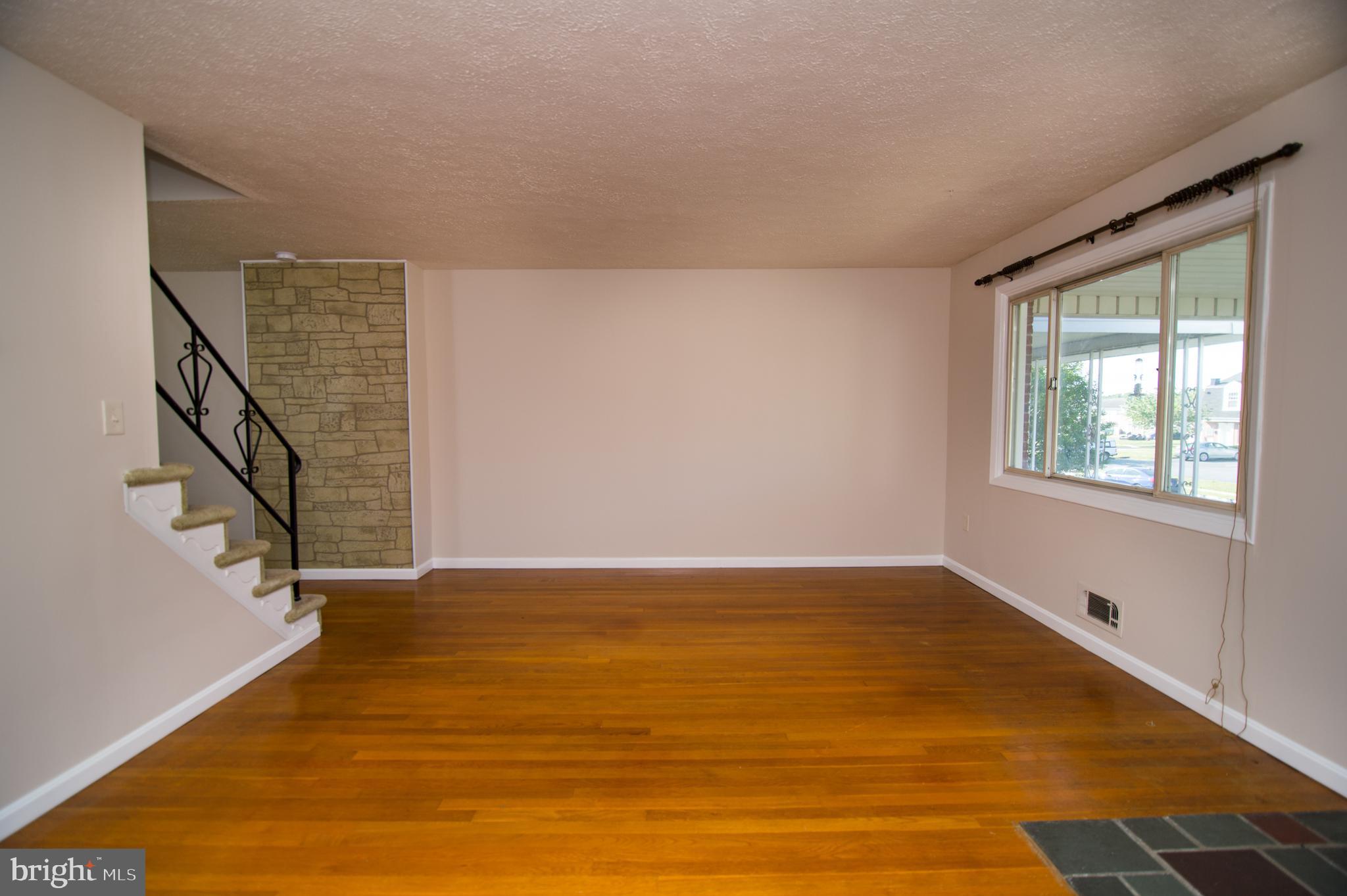 MAPLECREST - Residential Lease