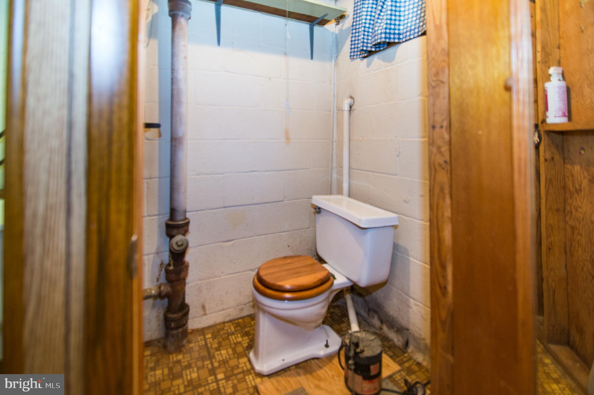 MAPLECREST - Residential Lease