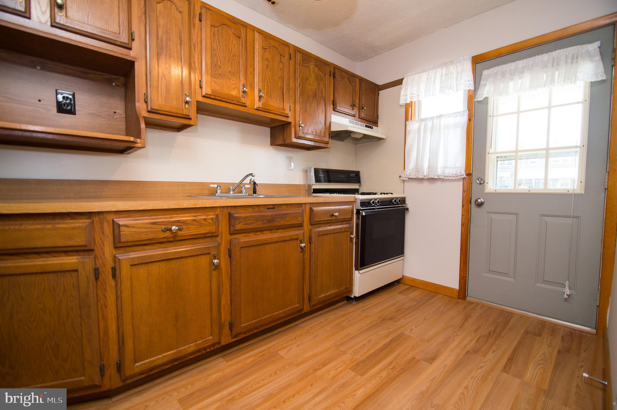 MAPLECREST - Residential Lease