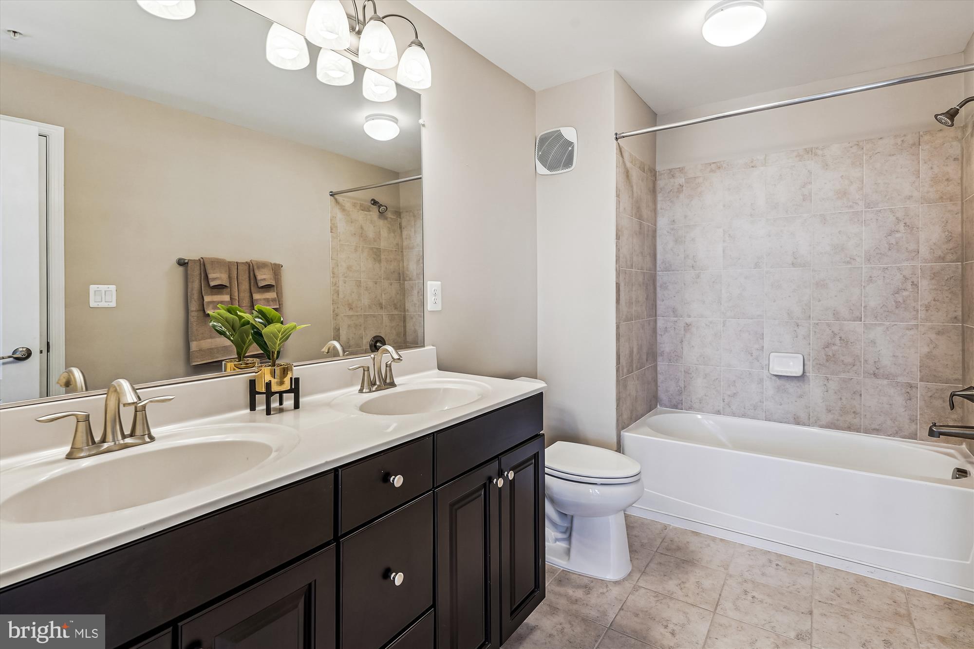 PRESERVE AT GOOSE CREEK - Residential