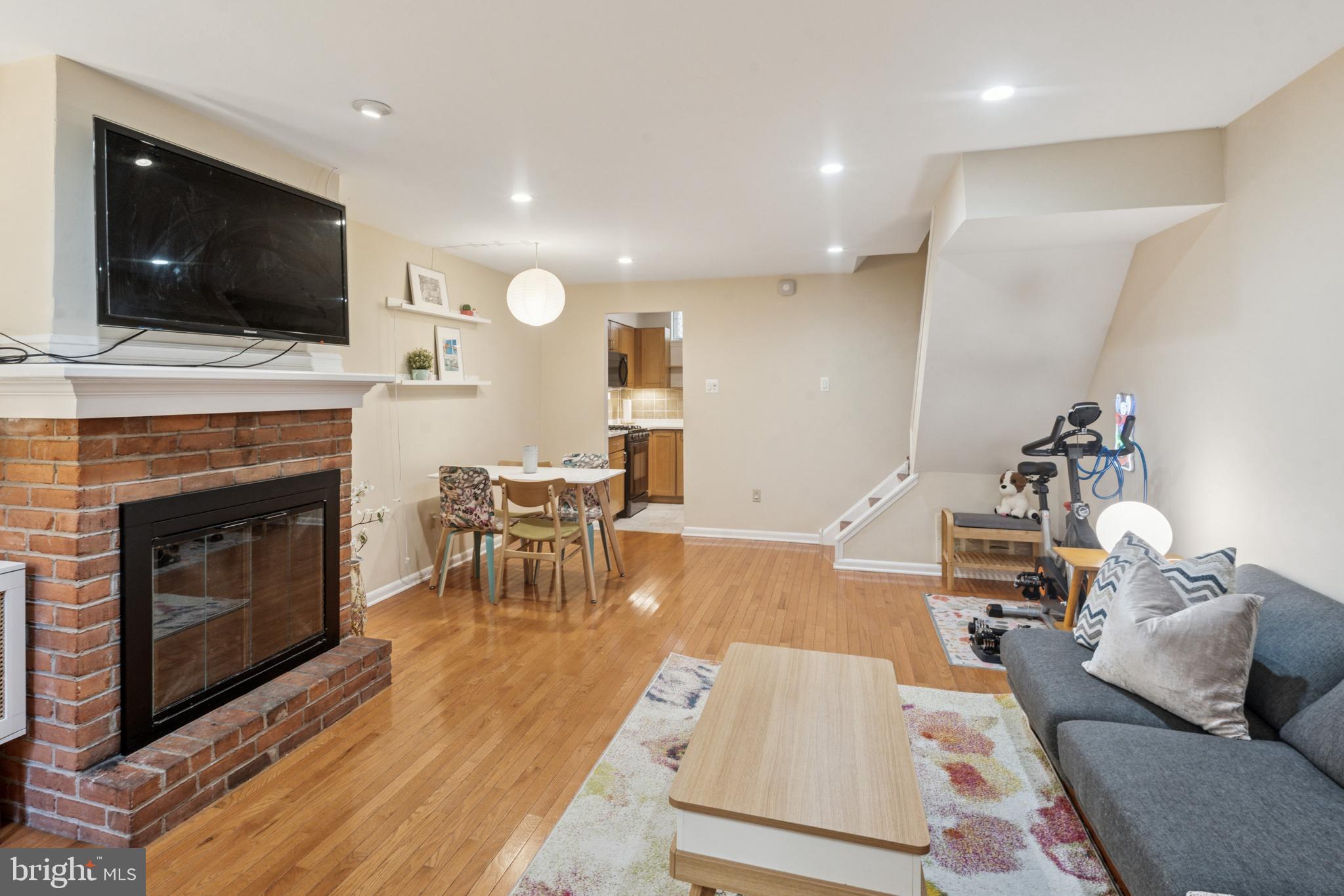 WASHINGTON SQ WEST - Residential