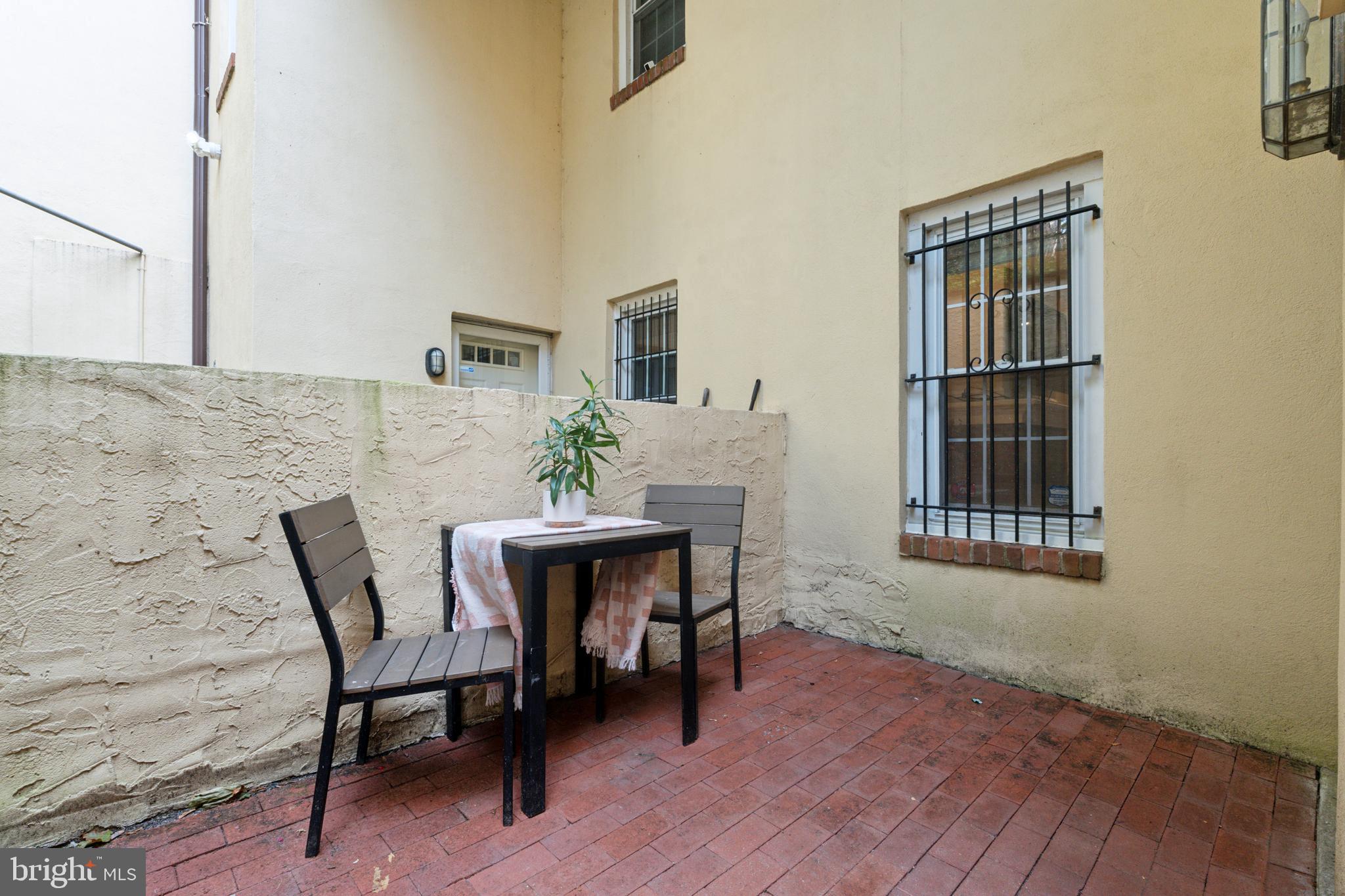 WASHINGTON SQ WEST - Residential