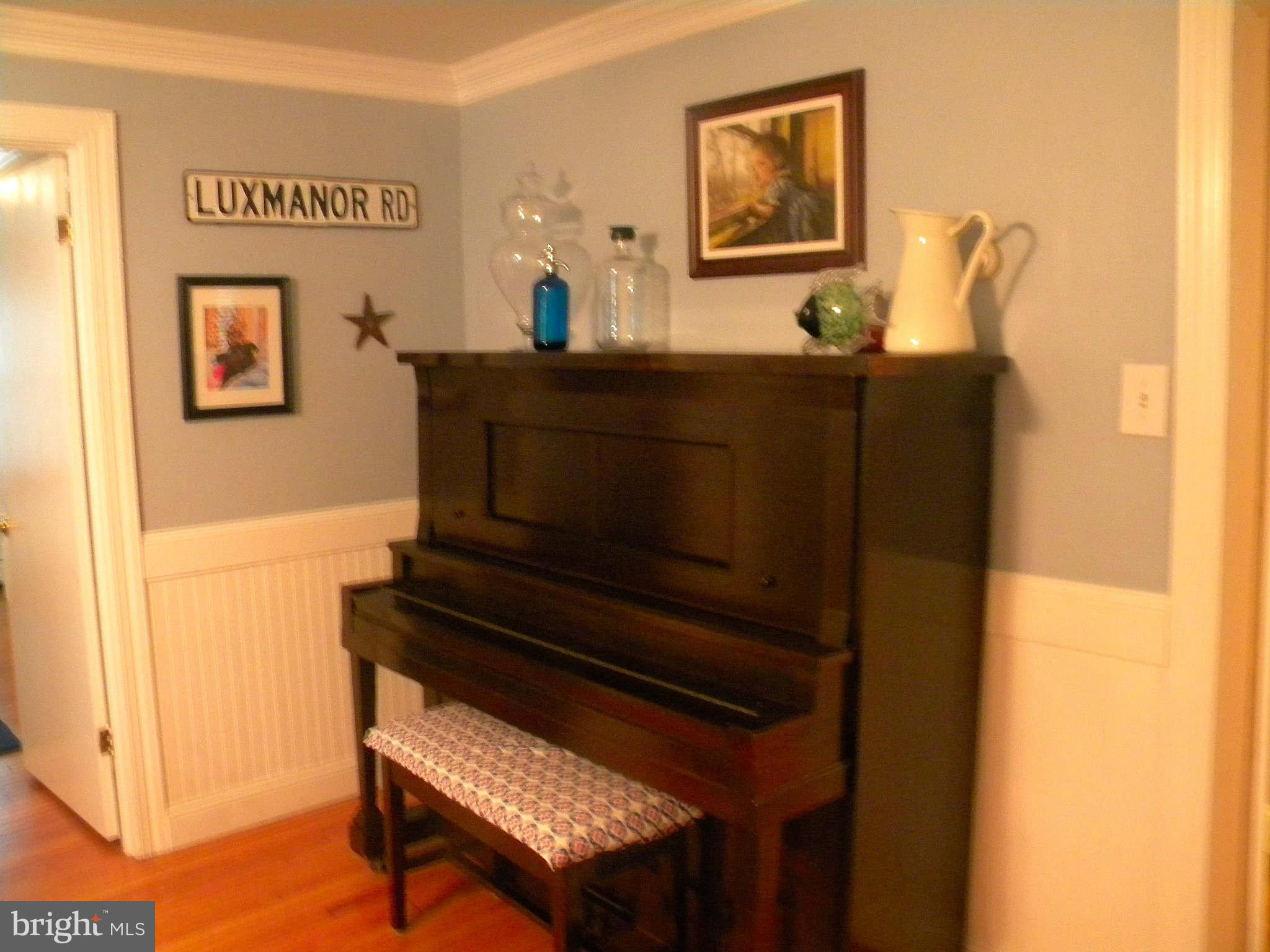 WOODLAND BEACH - Residential