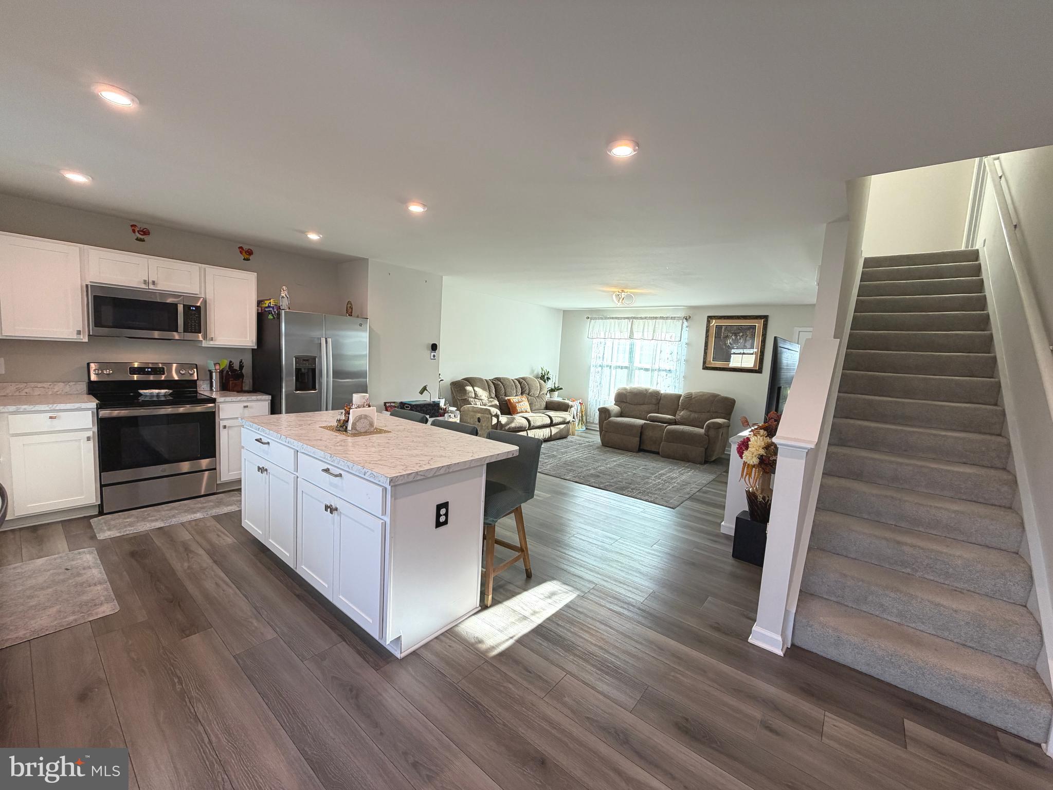 WEA-VILLA - Residential