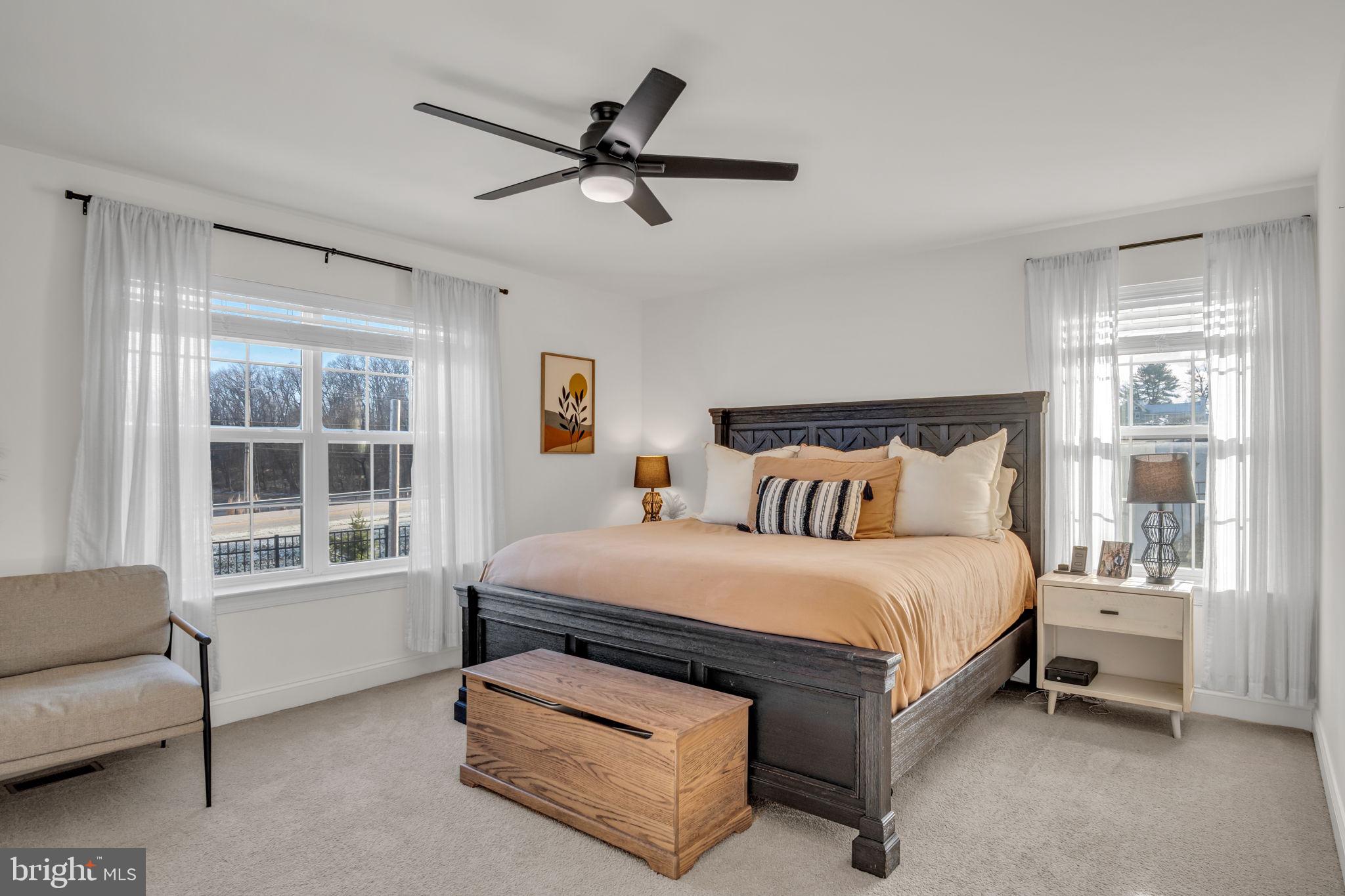 WINDY HEIGHTS, THE NEW - Residential