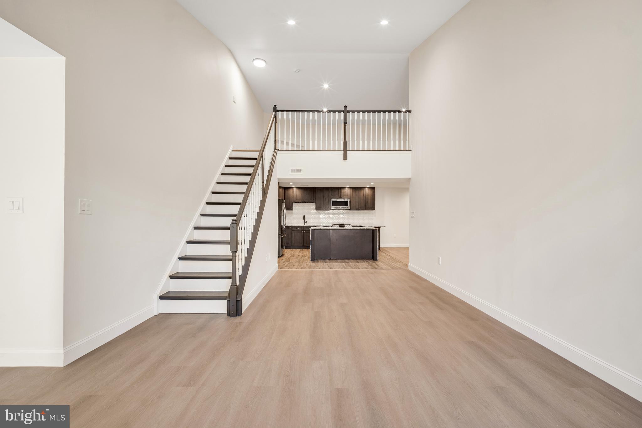 13675 PHILMONT AVENUE 4