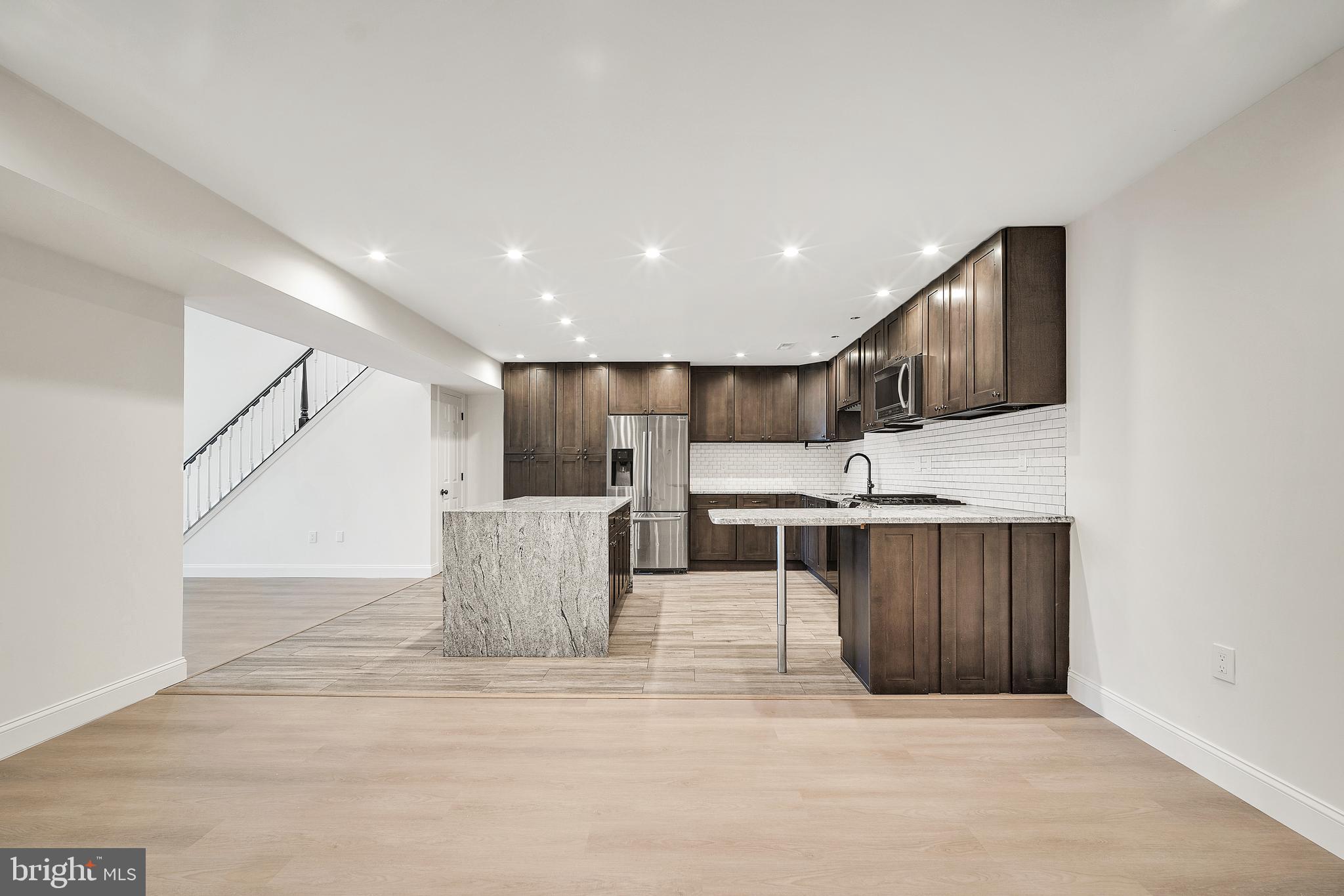 13675 PHILMONT AVENUE 4