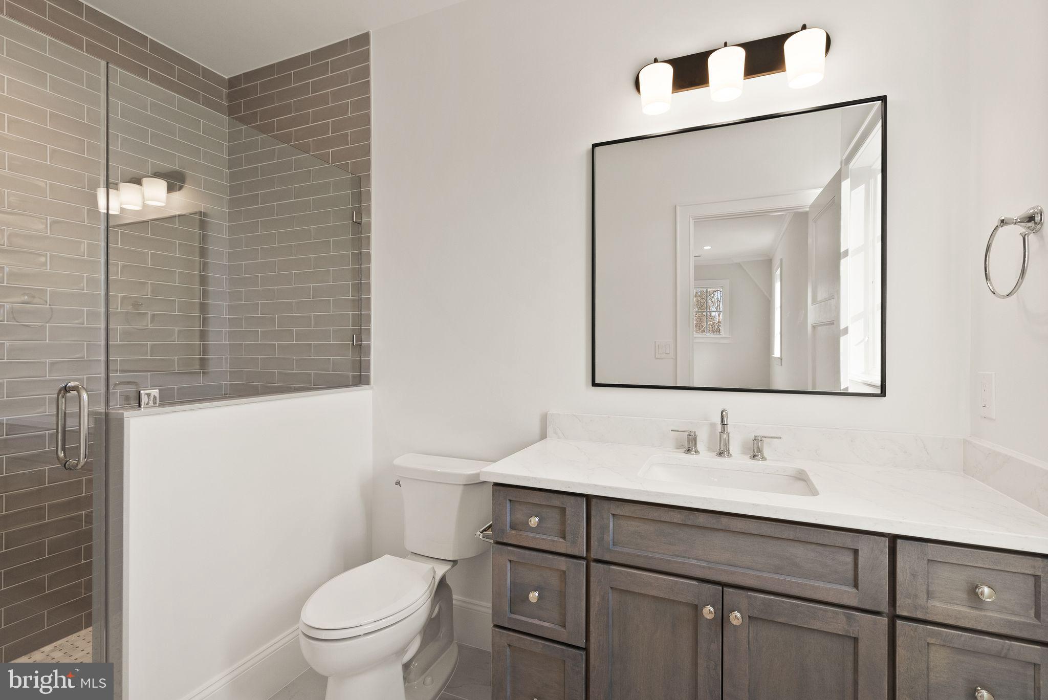 COUNTRY CLUB GROVE - Residential