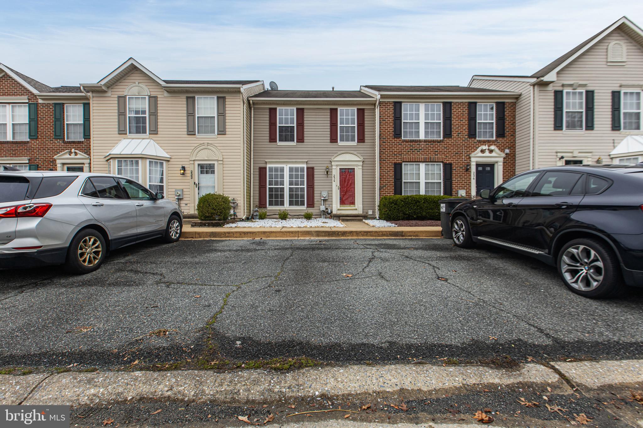 234 N BRIDLEWOOD DRIVE