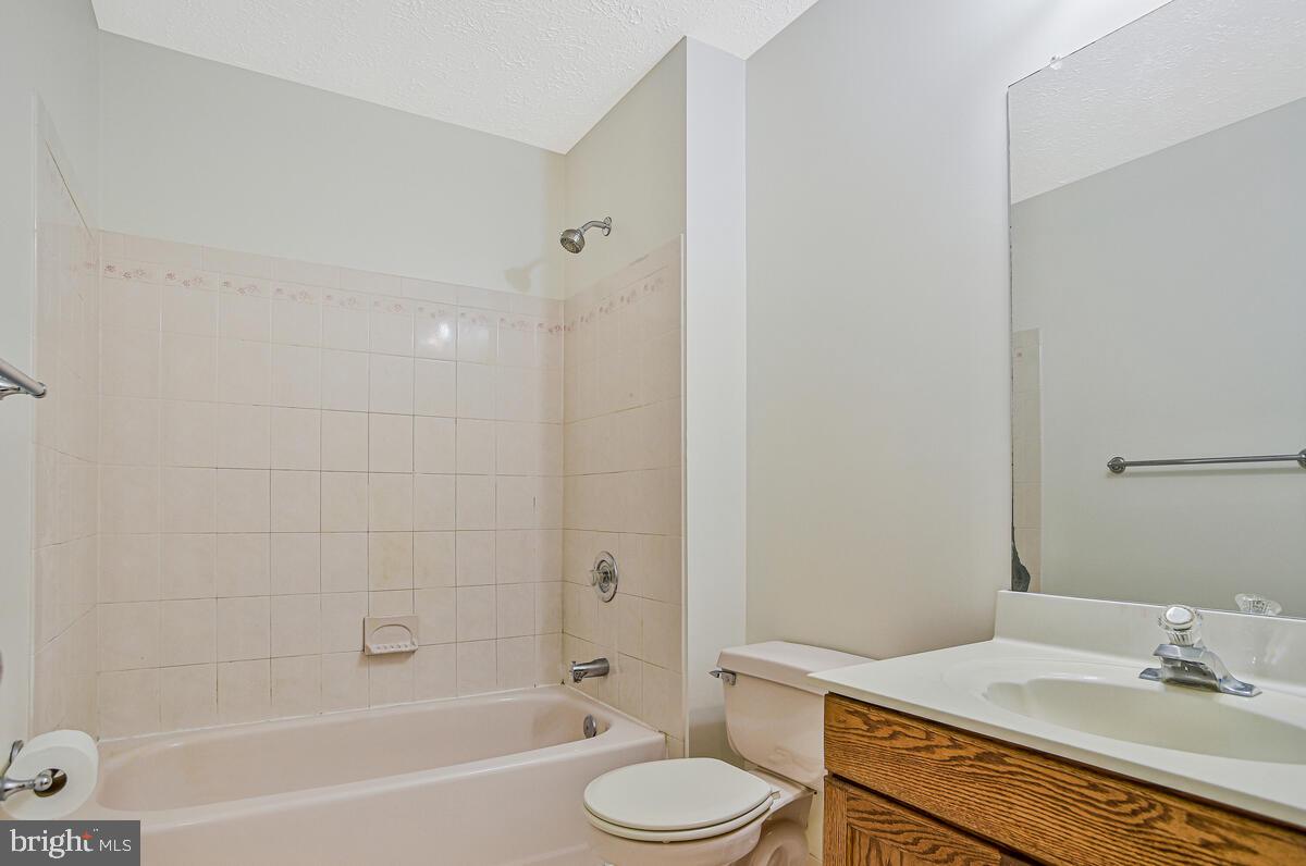 SWANSON CREEK LANDING SU - Residential