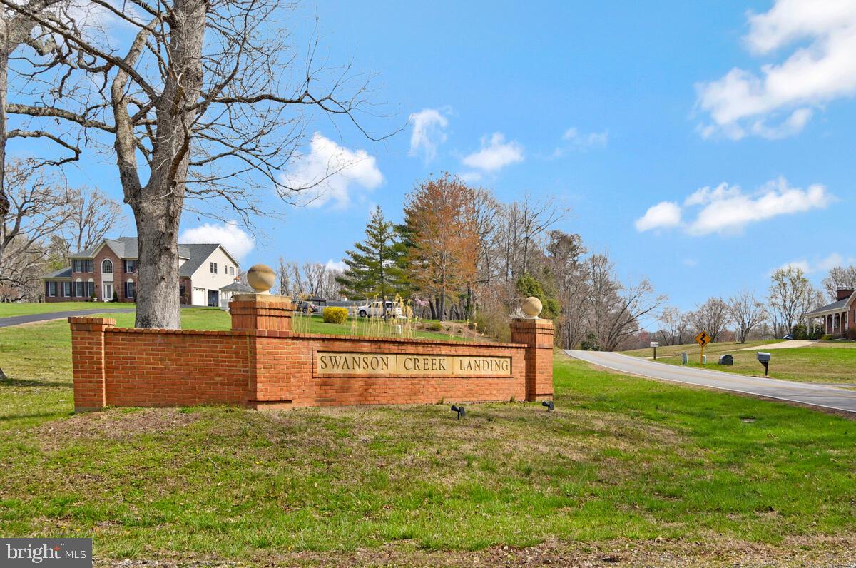 SWANSON CREEK LANDING SU - Residential