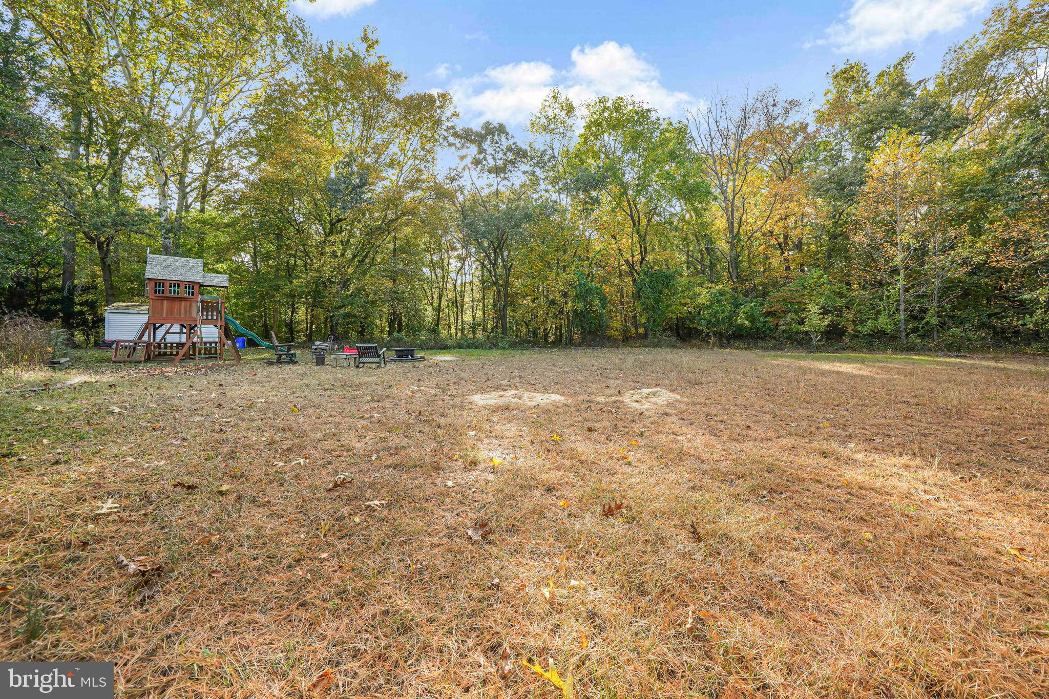 MEDFORD VILLAGE - Residential