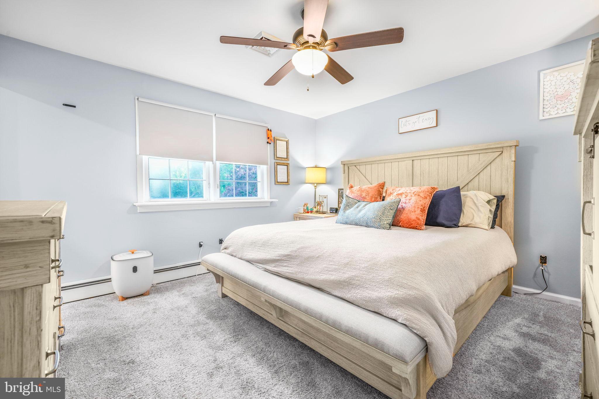 MEDFORD VILLAGE - Residential