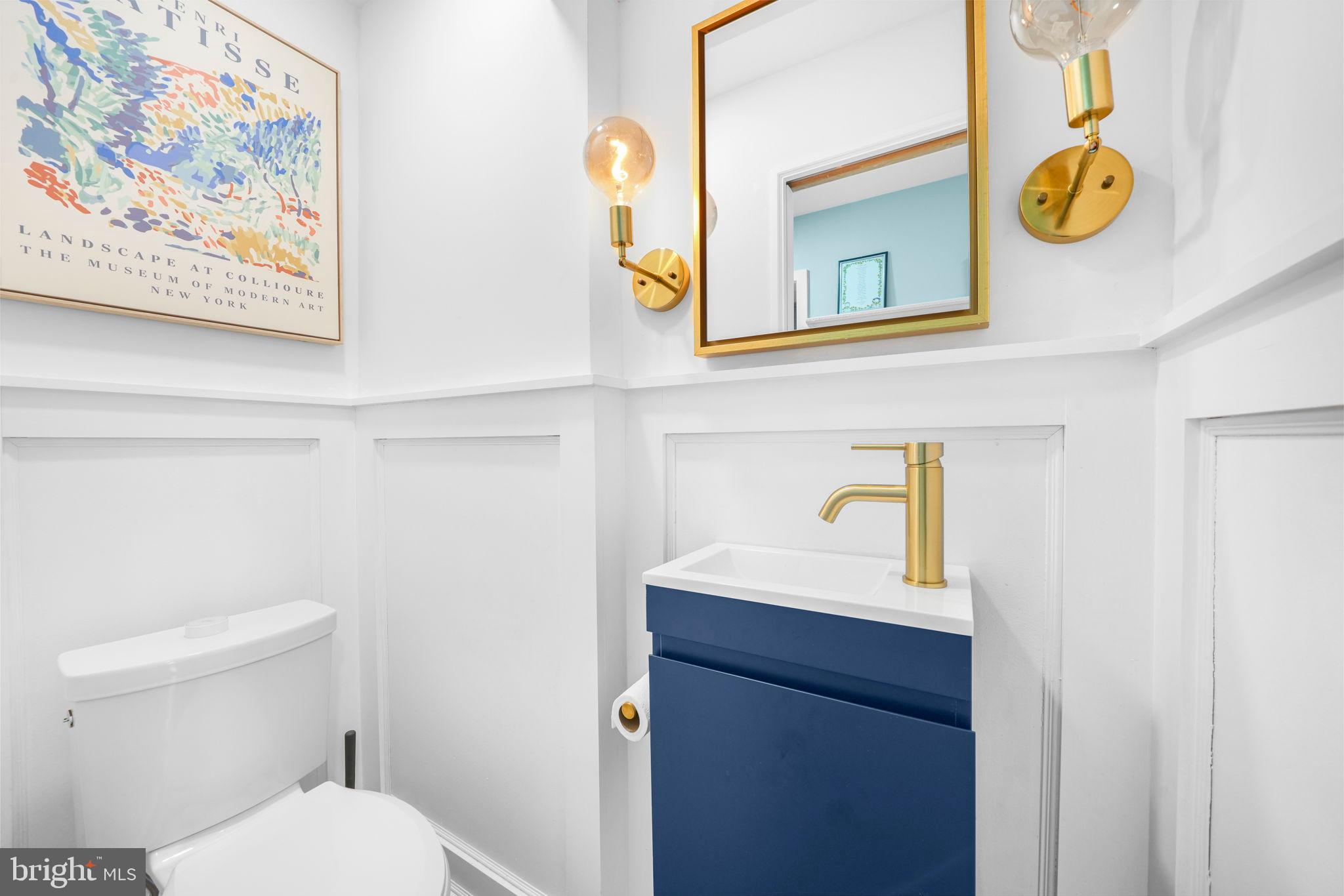 MEDFORD VILLAGE - Residential