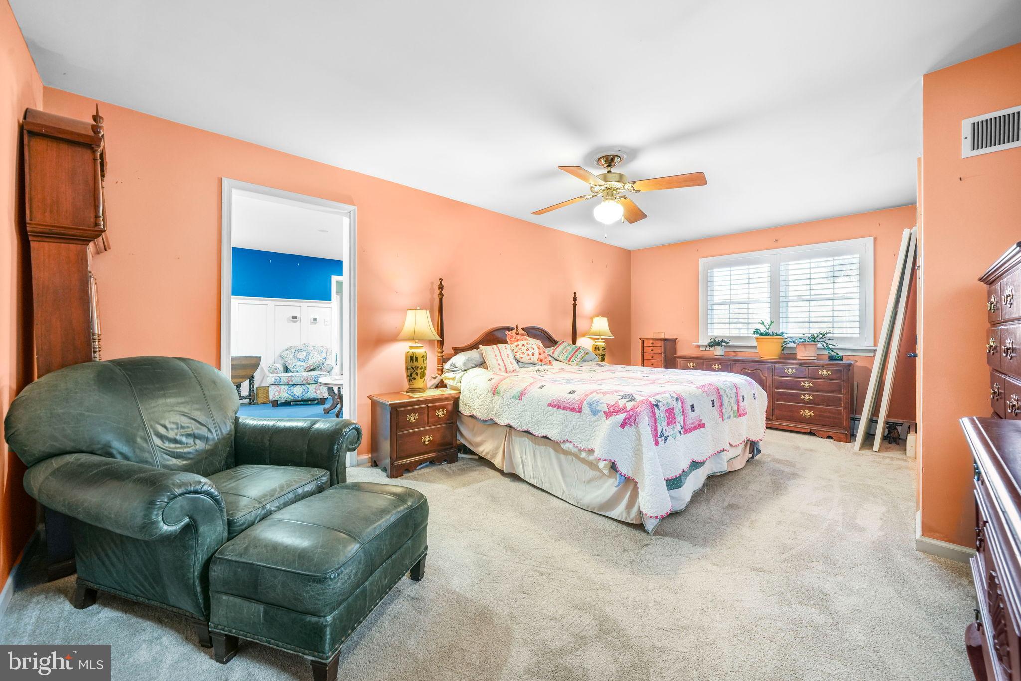 MEDFORD VILLAGE - Residential