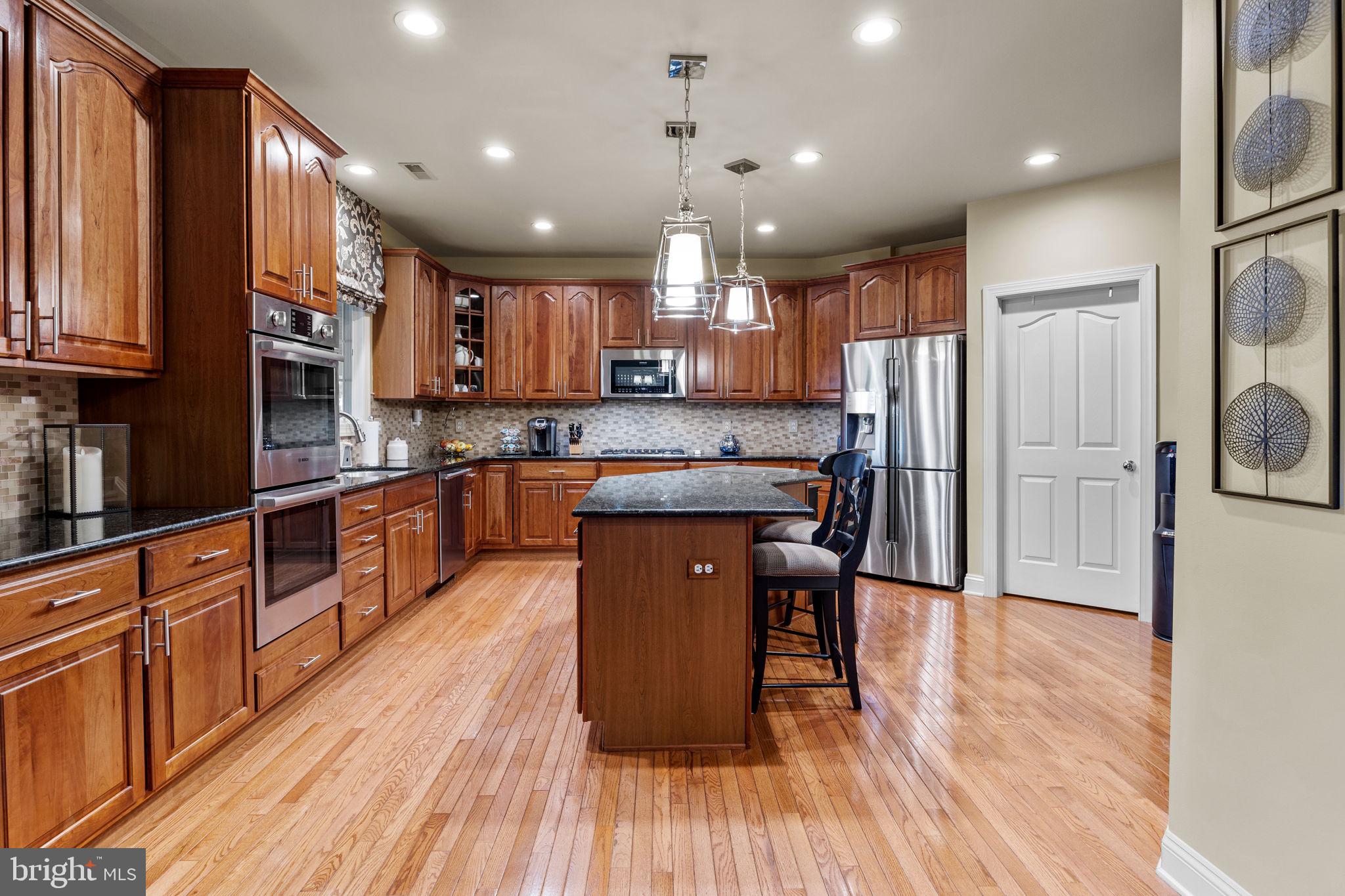 MEETINGHOUSE GLEN - Residential