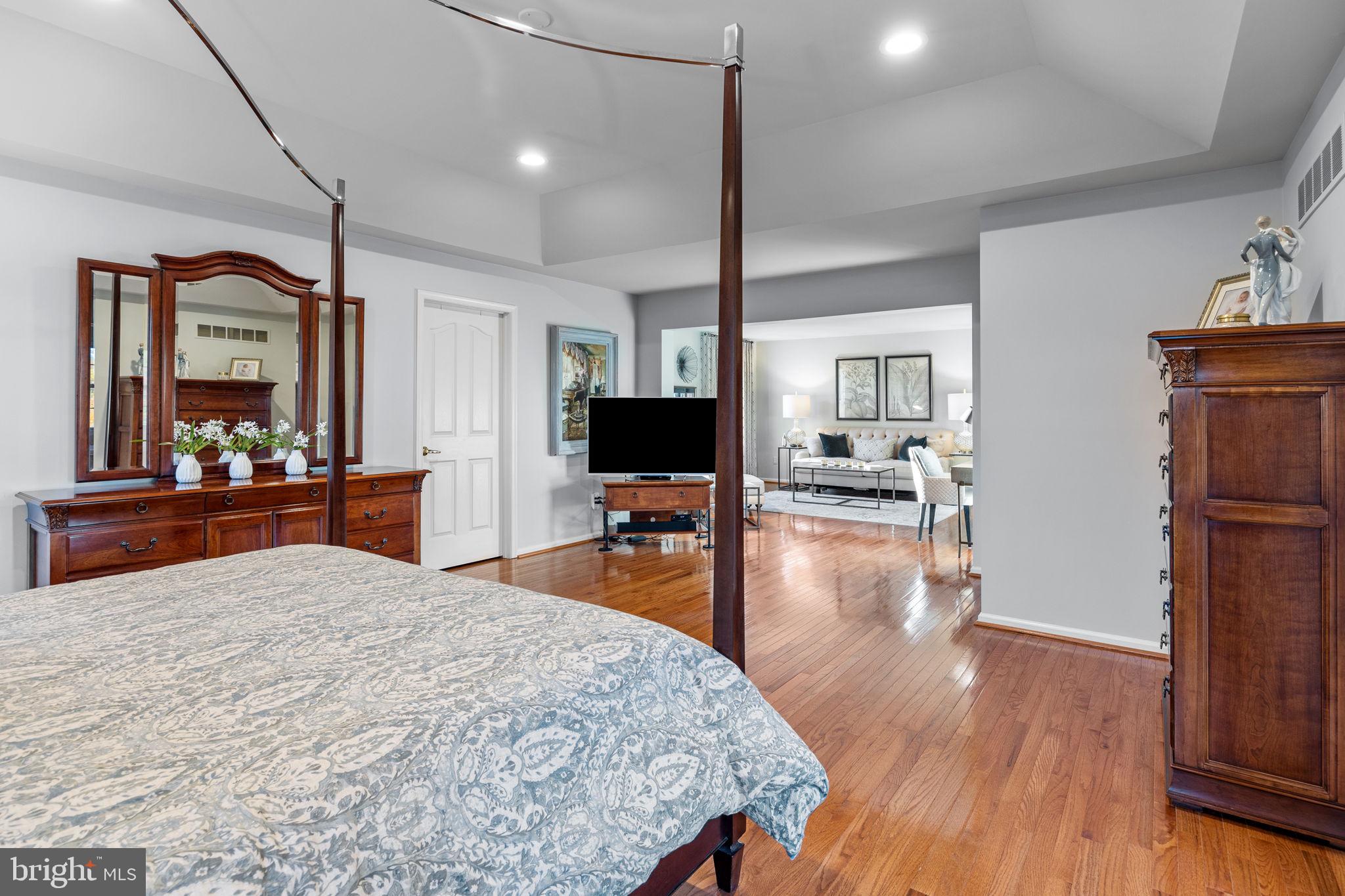 MEETINGHOUSE GLEN - Residential