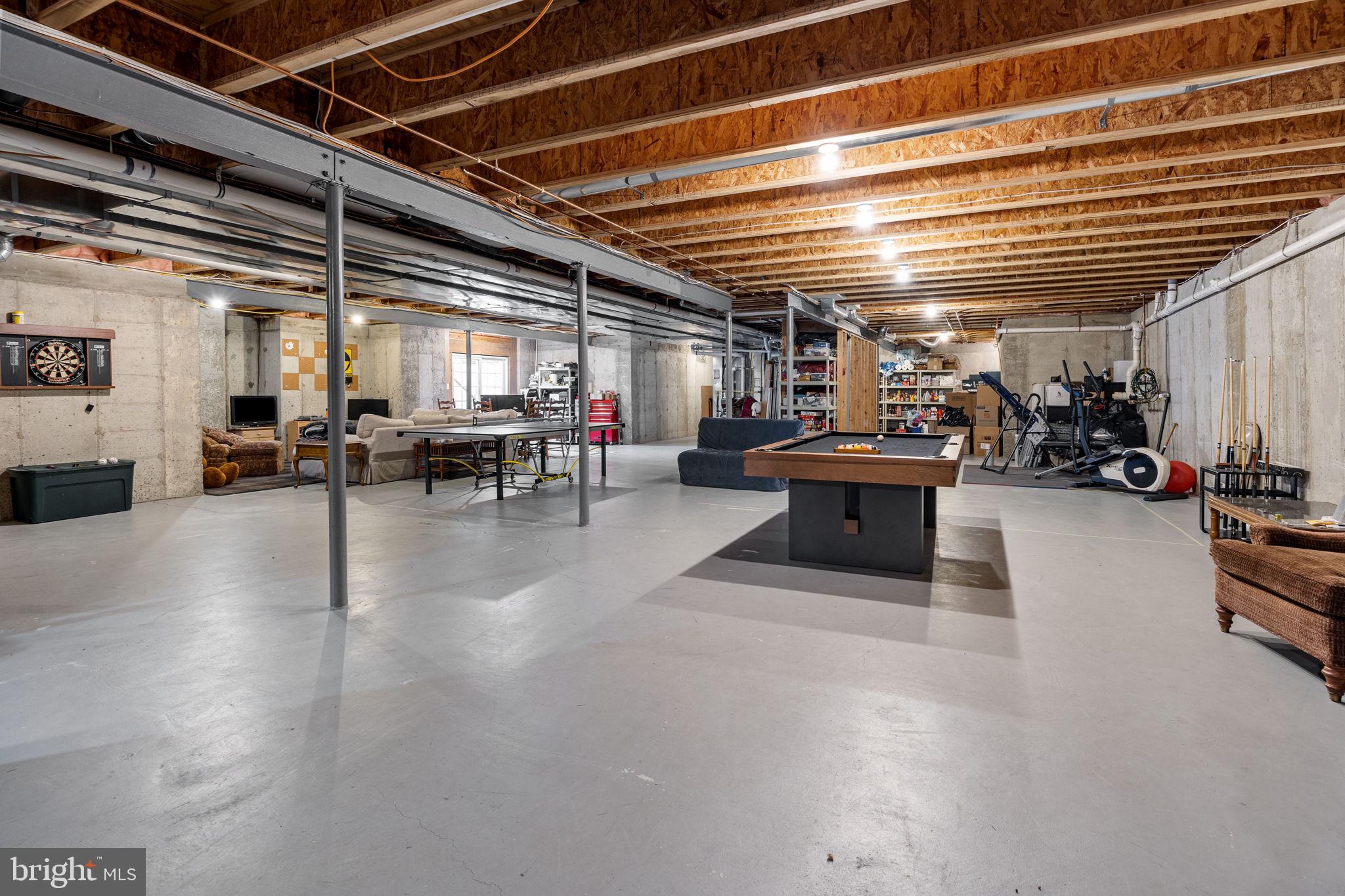 MEETINGHOUSE GLEN - Residential