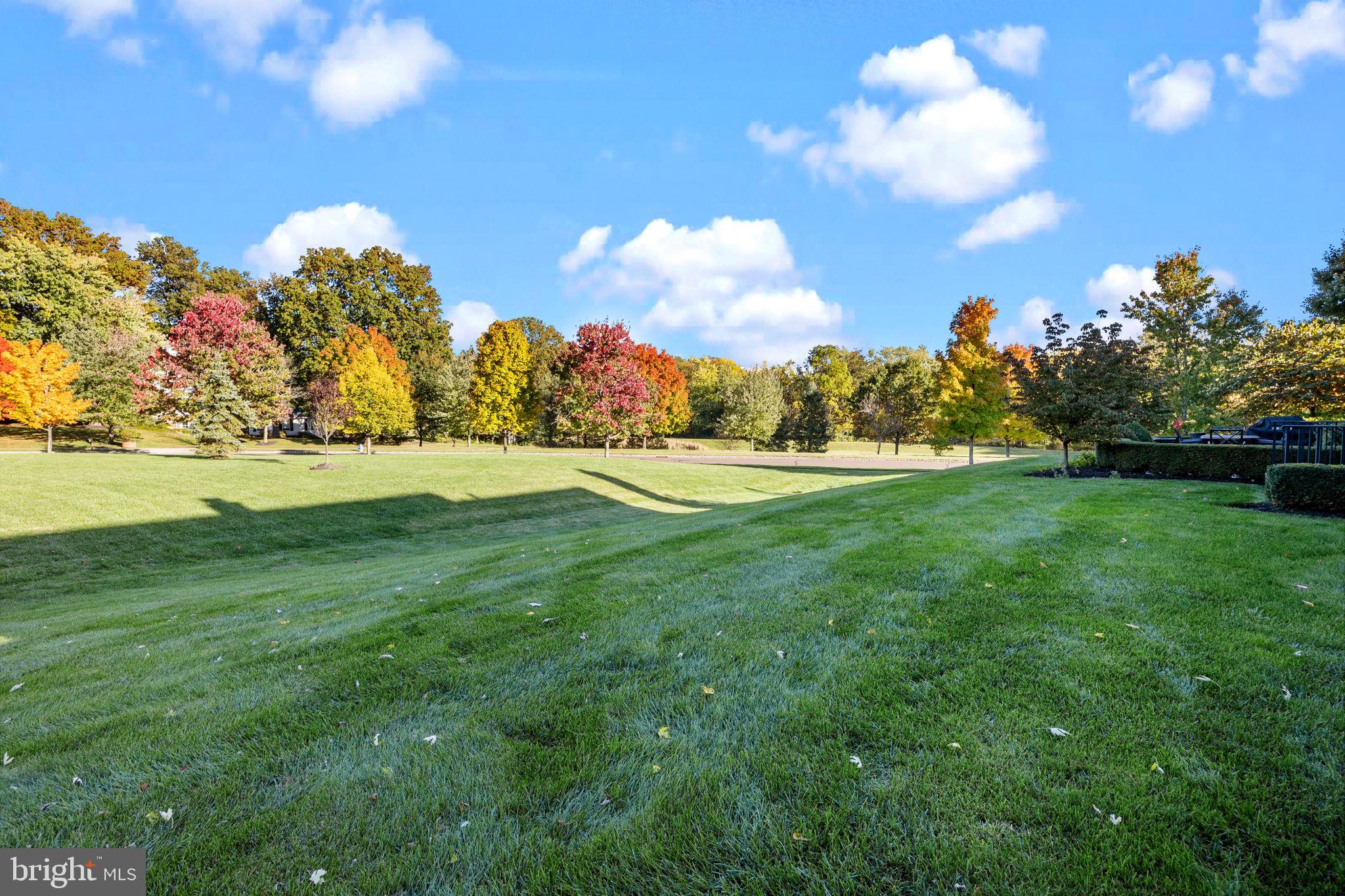 MEETINGHOUSE GLEN - Residential