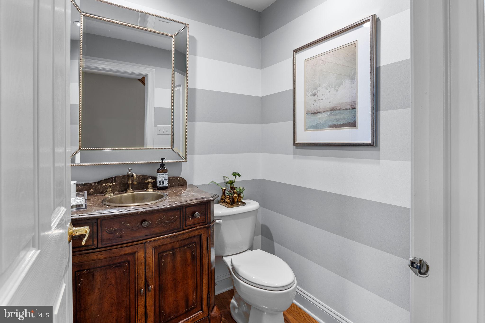 MEETINGHOUSE GLEN - Residential