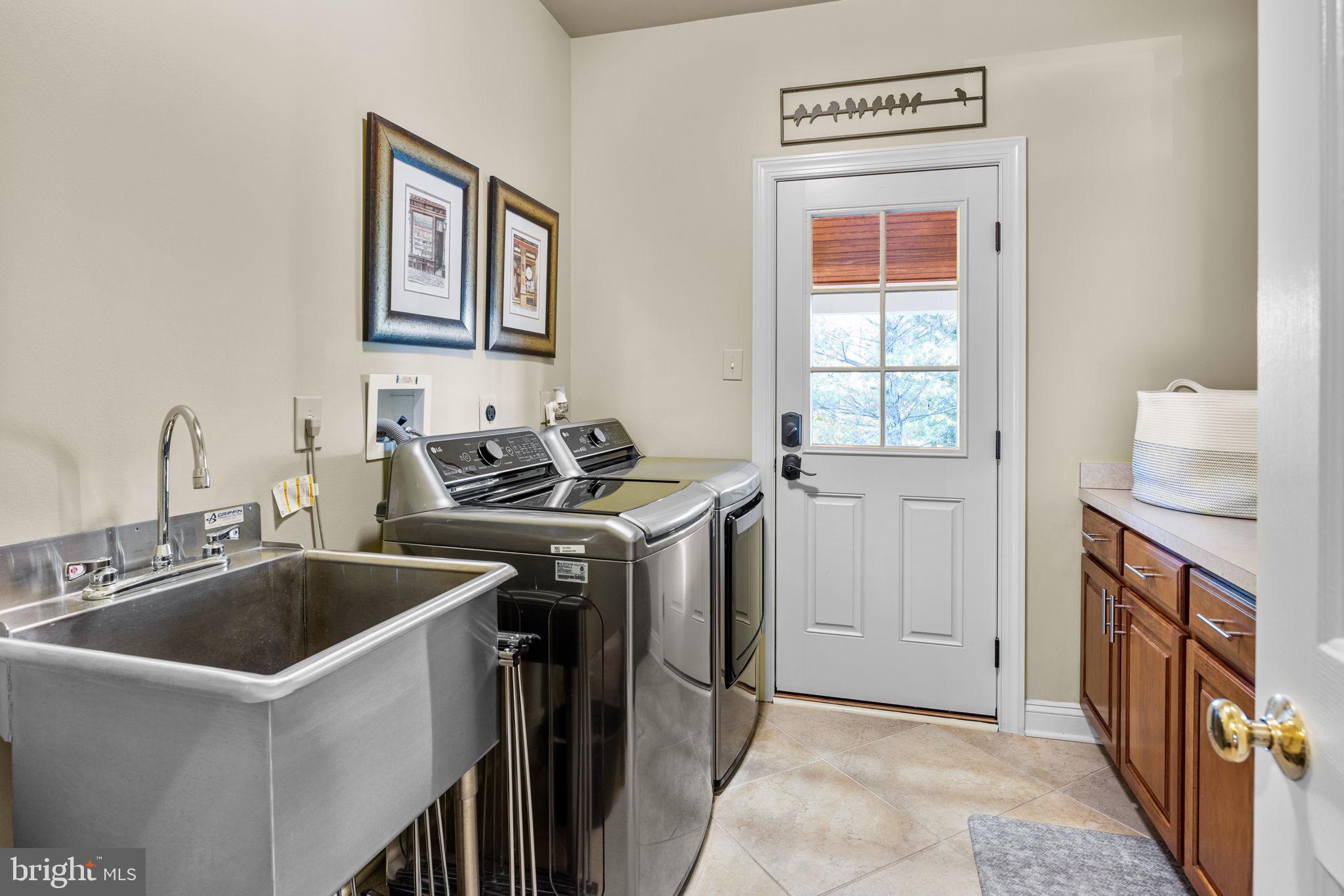 MEETINGHOUSE GLEN - Residential