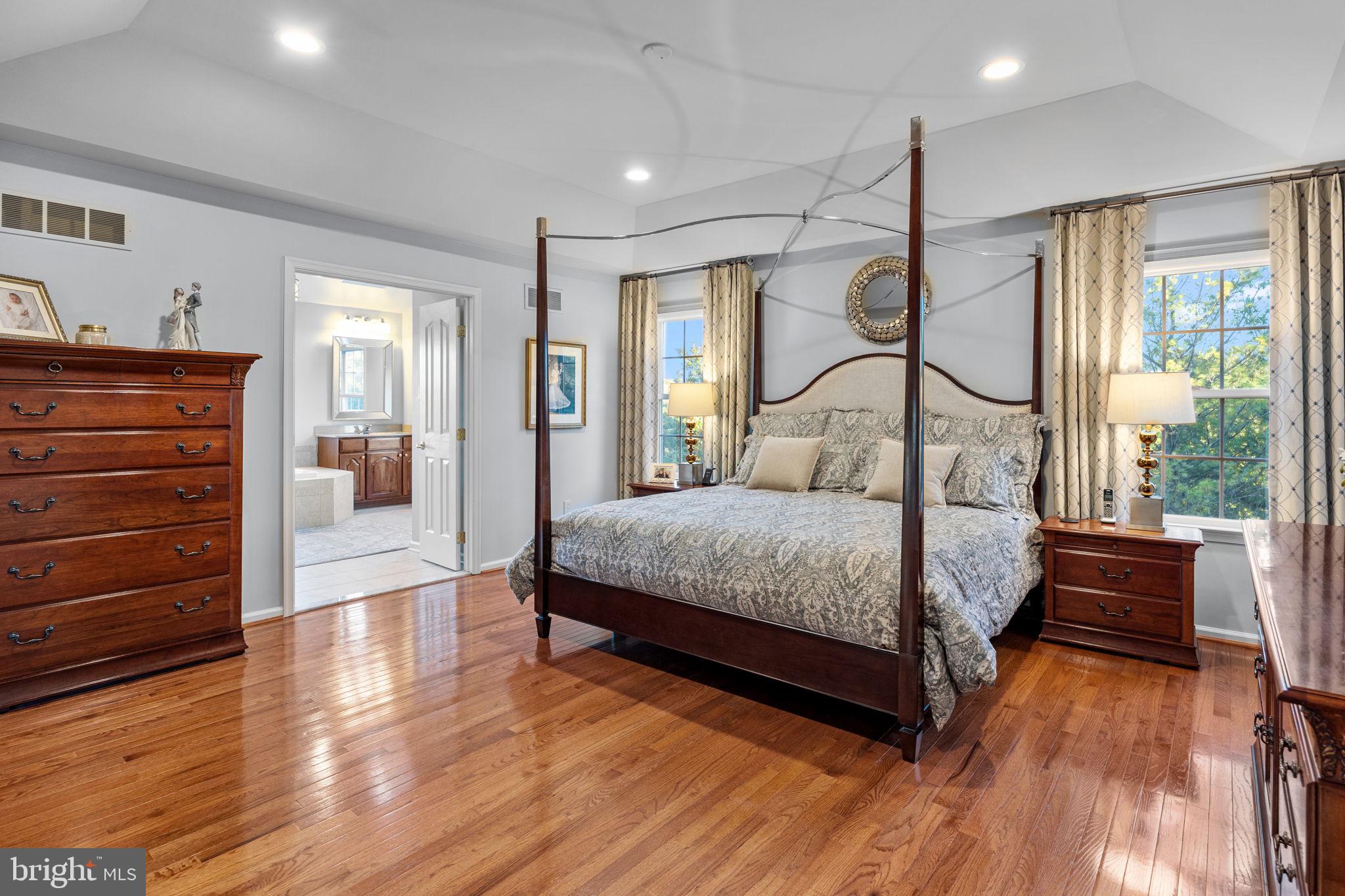 MEETINGHOUSE GLEN - Residential