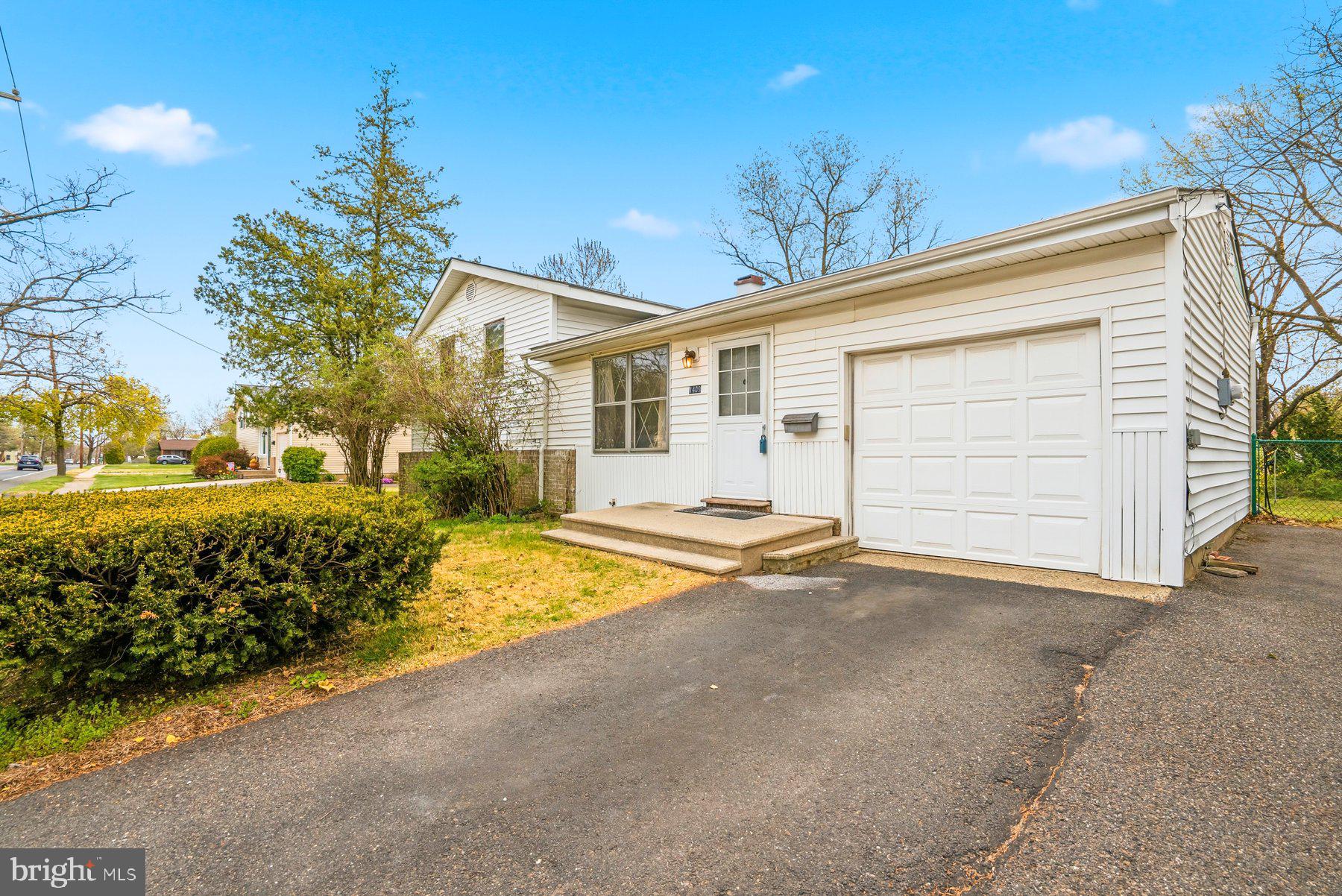 1409 BURLINGTON AVENUE