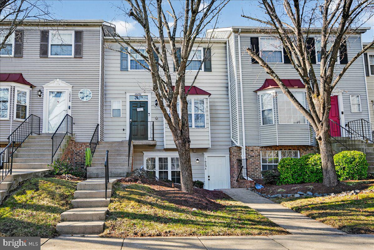 16294 TACONIC CIRCLE