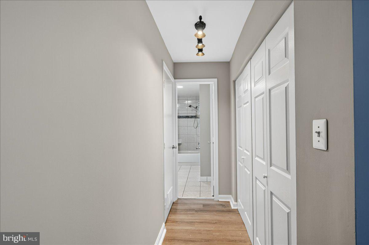 MONTCLAIR MEWS - Residential Lease